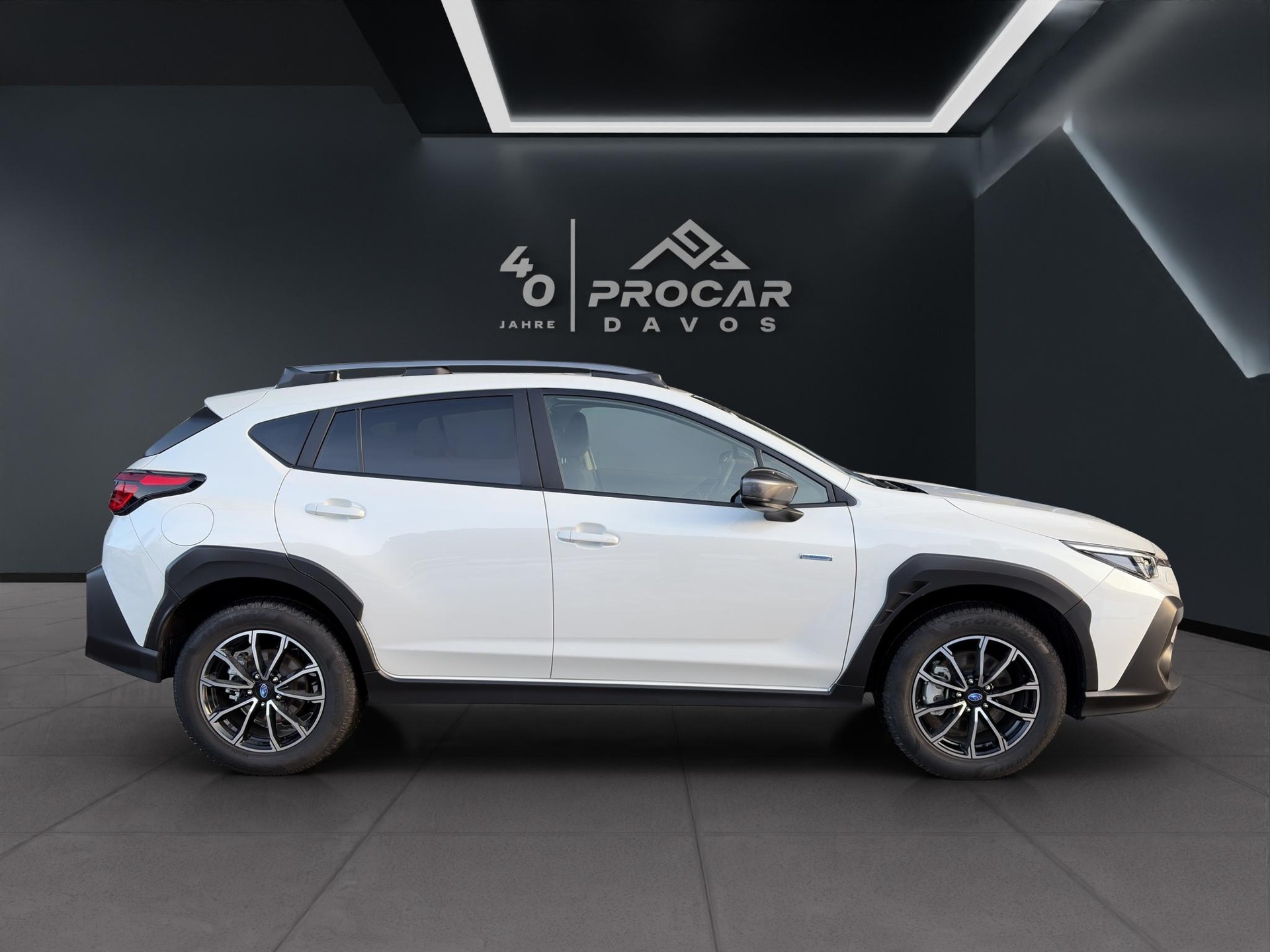SUBARU Crosstrek 2.0i e-Boxer Swiss Plus-showroom-element-1