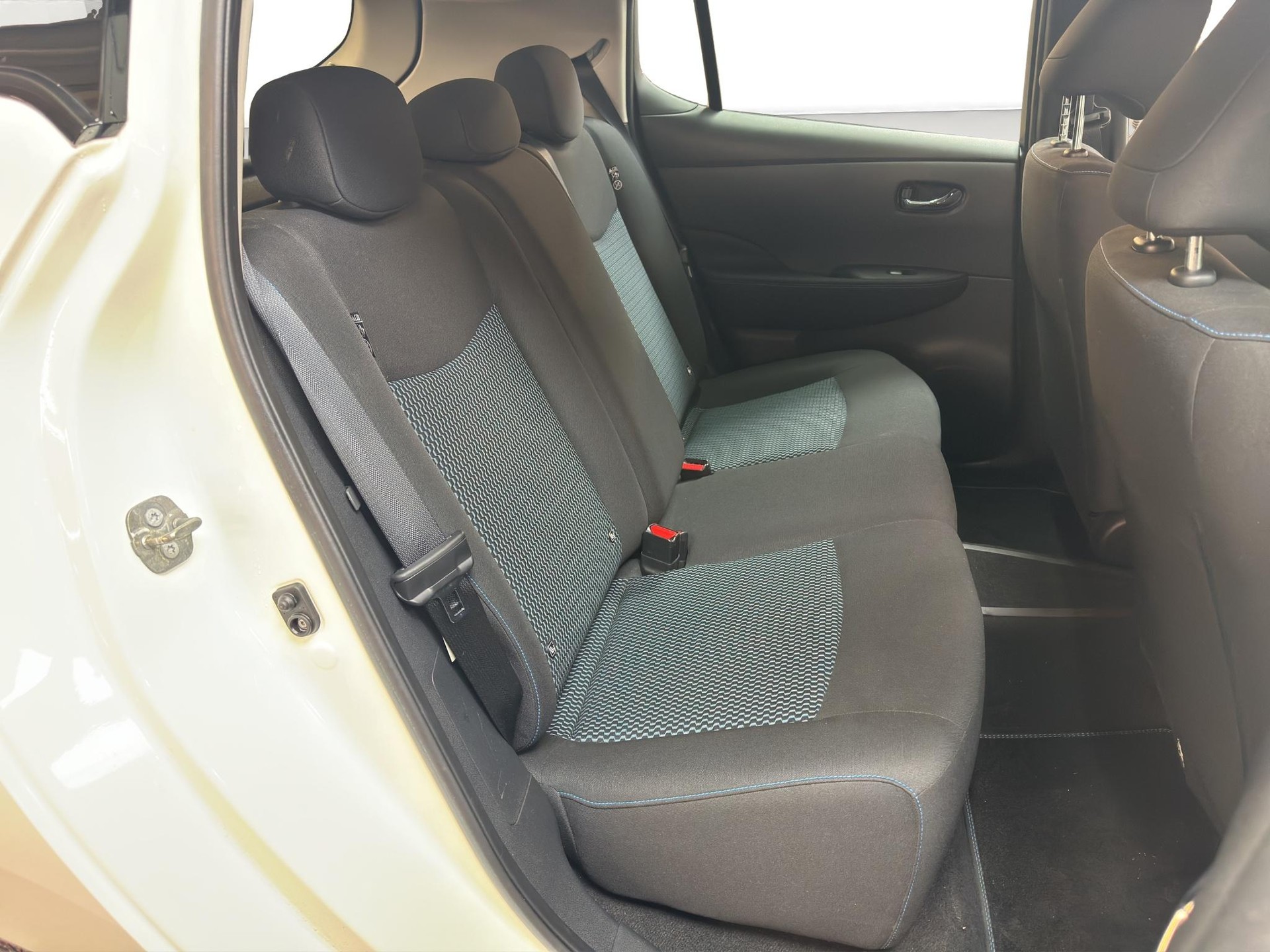 NISSAN Leaf Visia 150PS 40kWh (inkl. Batterie)-image-7