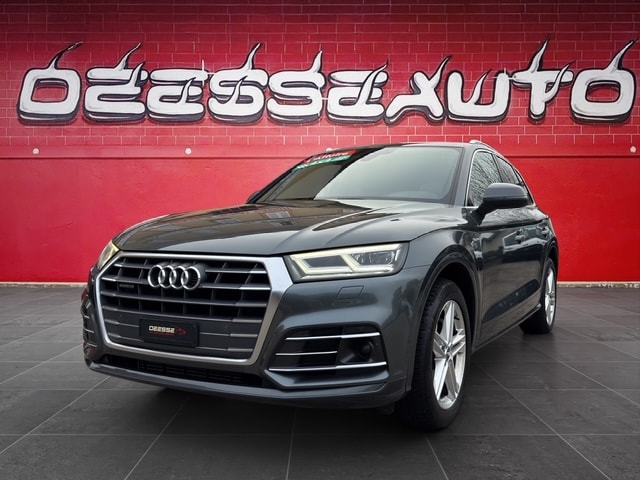 AUDI Q5 2.0 TFSI sport quattro S-tronic-showroom-element-1