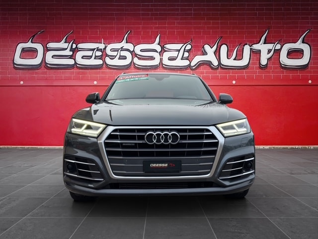 AUDI Q5 2.0 TFSI sport quattro S-tronic-showroom-element-2