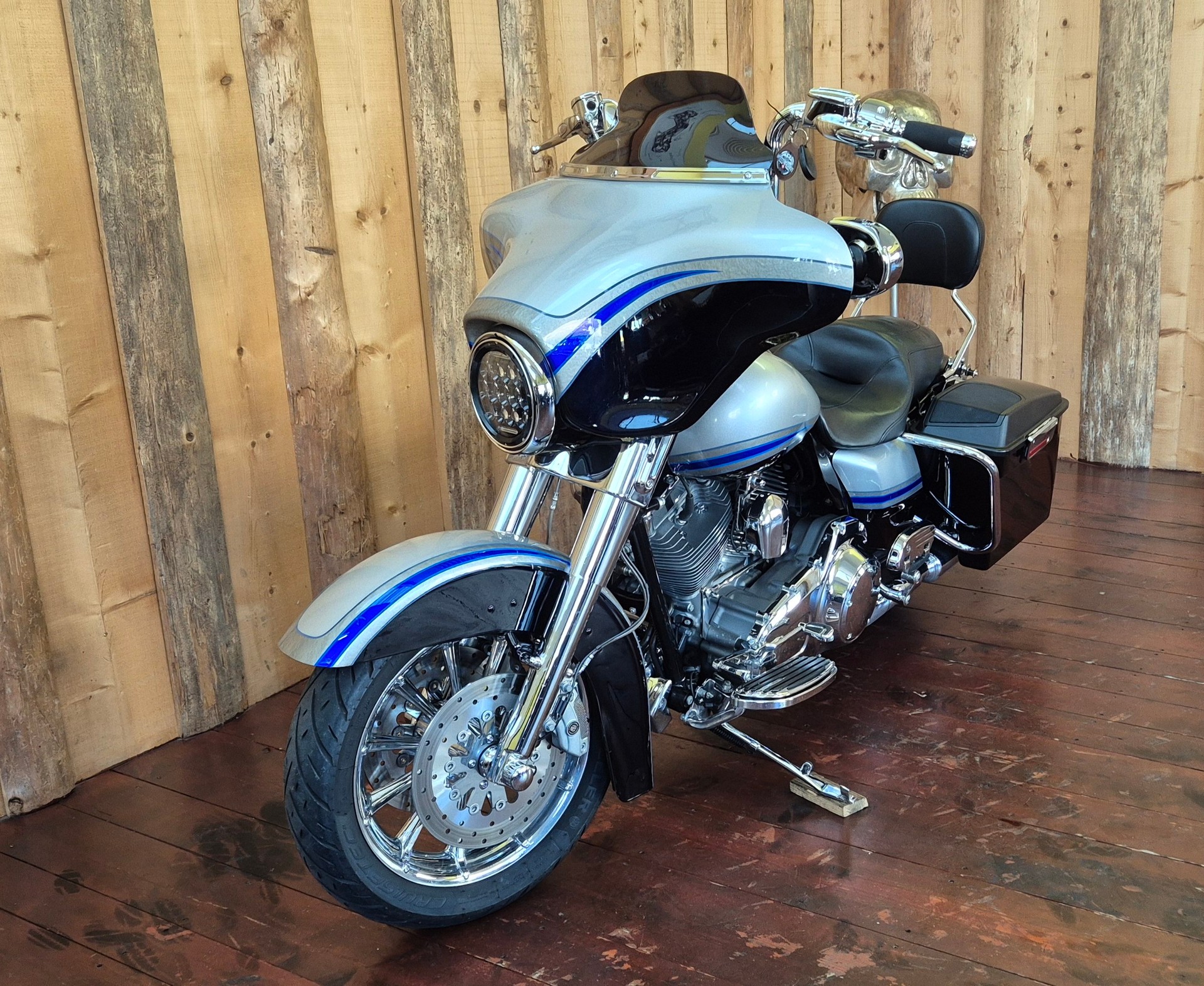 HARLEY-DAVIDSON FLHTCUSE4 Electra Glide Ultra Classic CVO ABS-image-13