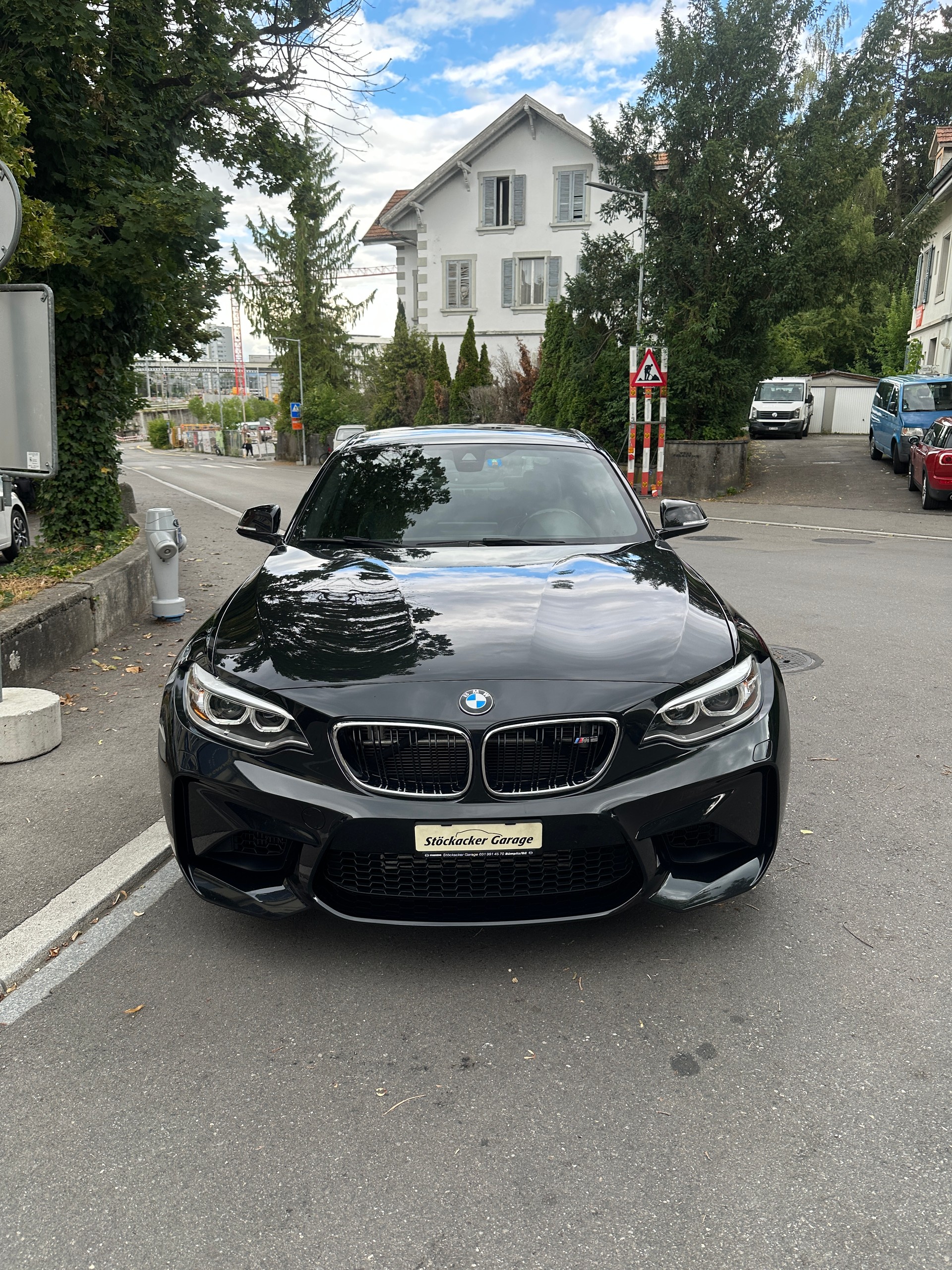 BMW M2 Drivelogic-showroom-element-2