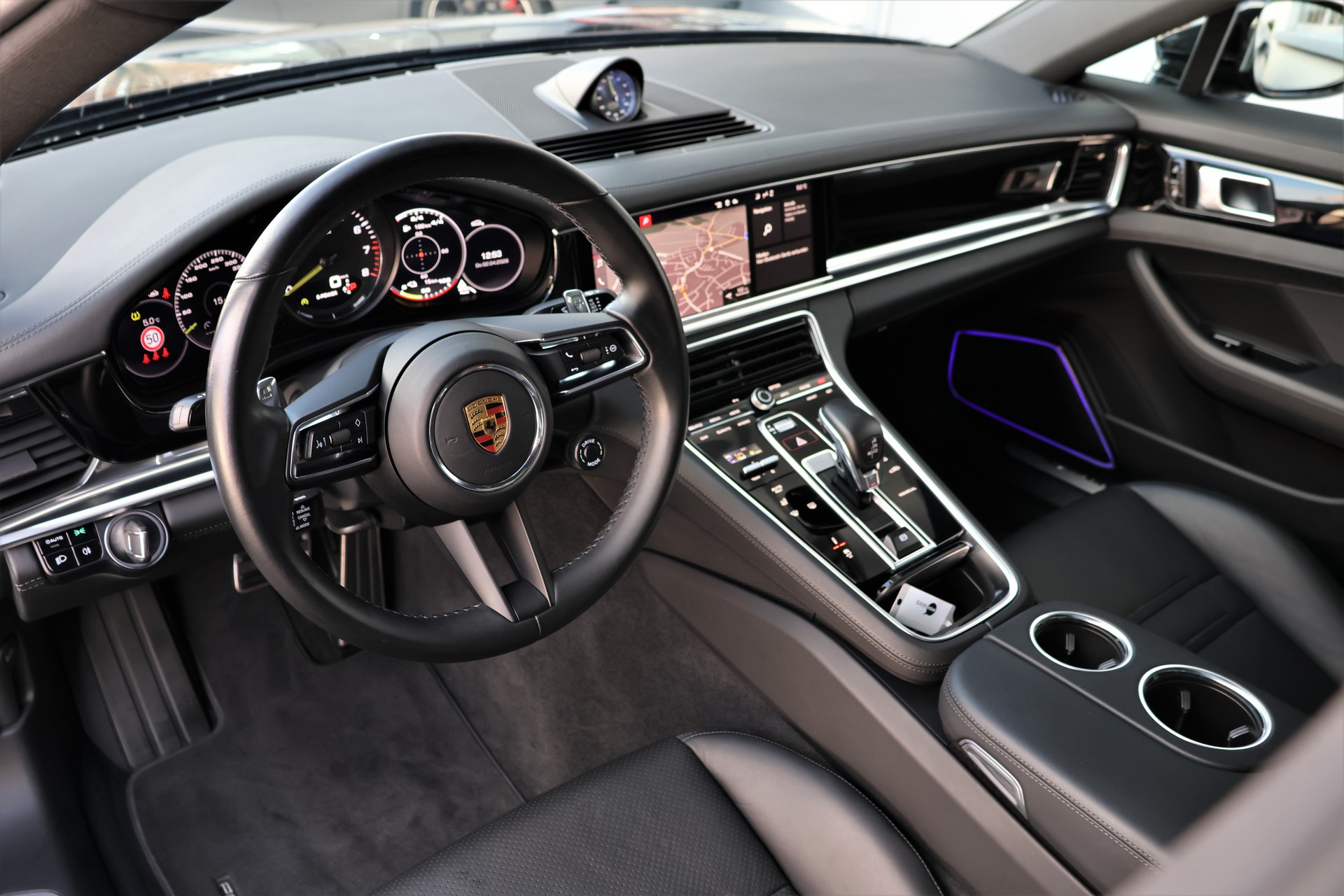PORSCHE Panamera 4S E-Hybrid PDK (CH) „Approved bis 01/28“-image-8