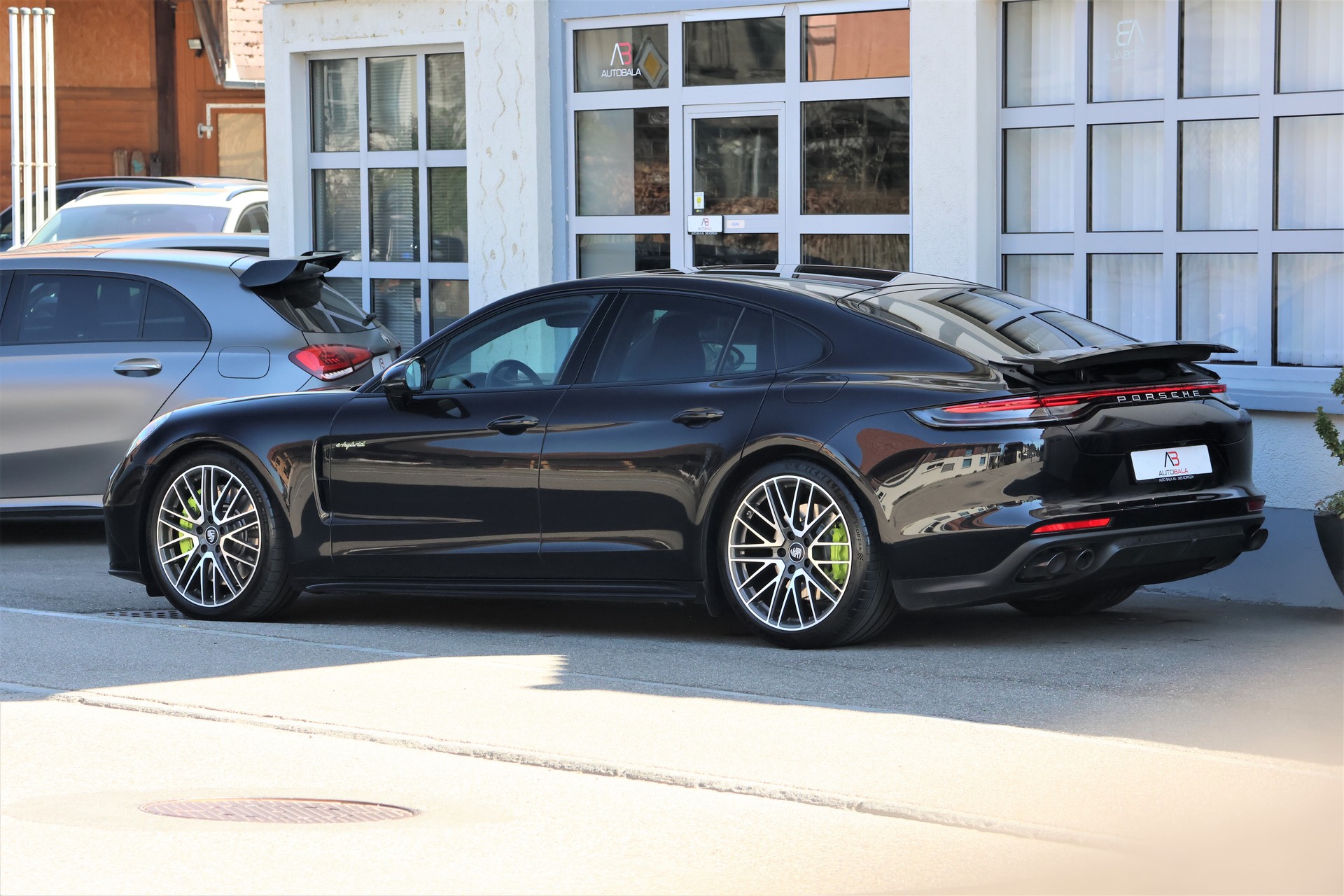 PORSCHE Panamera 4S E-Hybrid PDK (CH) „Approved bis 01/28“-showroom-element-3