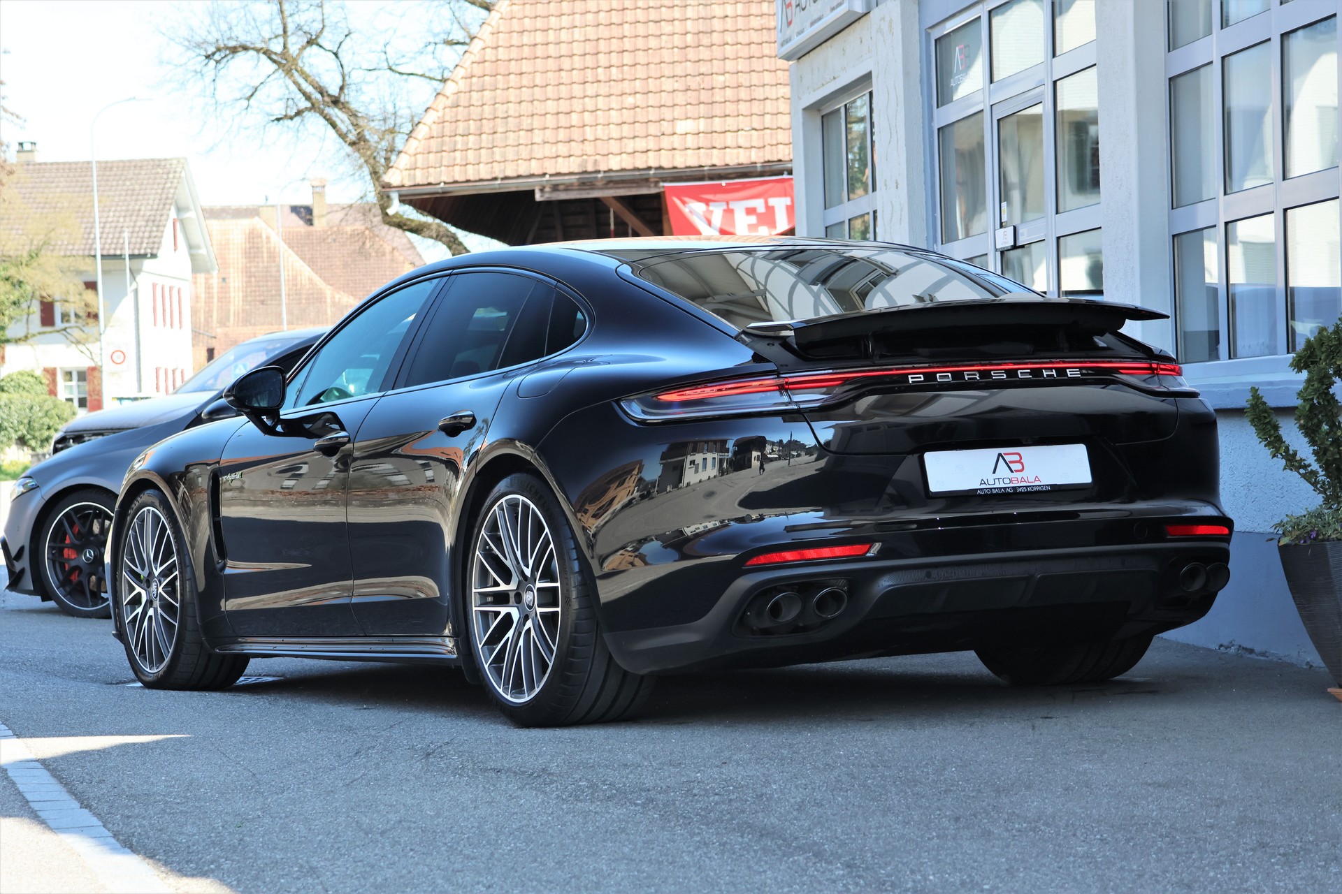 PORSCHE Panamera 4S E-Hybrid PDK (CH) „Approved bis 01/28“-showroom-element-2
