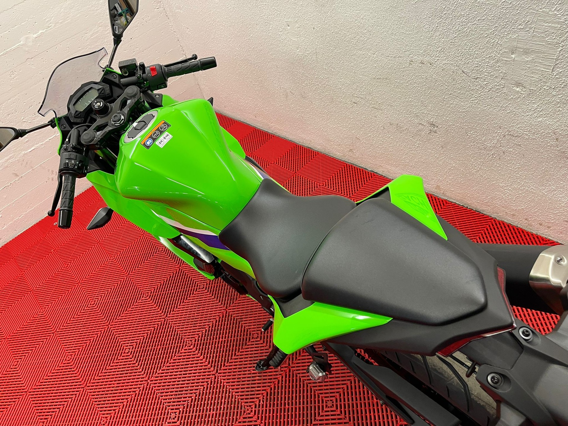 KAWASAKI Ninja 125-image-6
