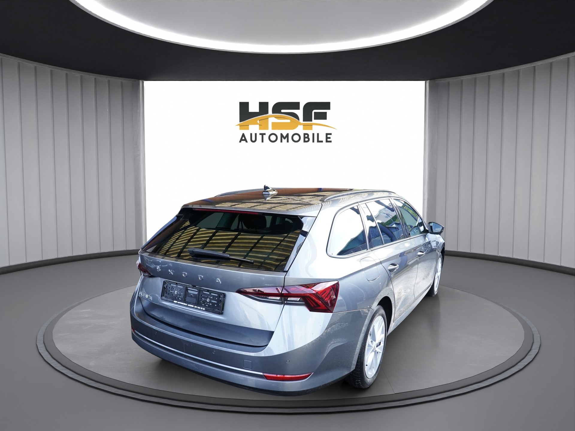 SKODA Octavia Combi 2.0 TDI DSG Style *CH Fahrzeug*-showroom-element-2