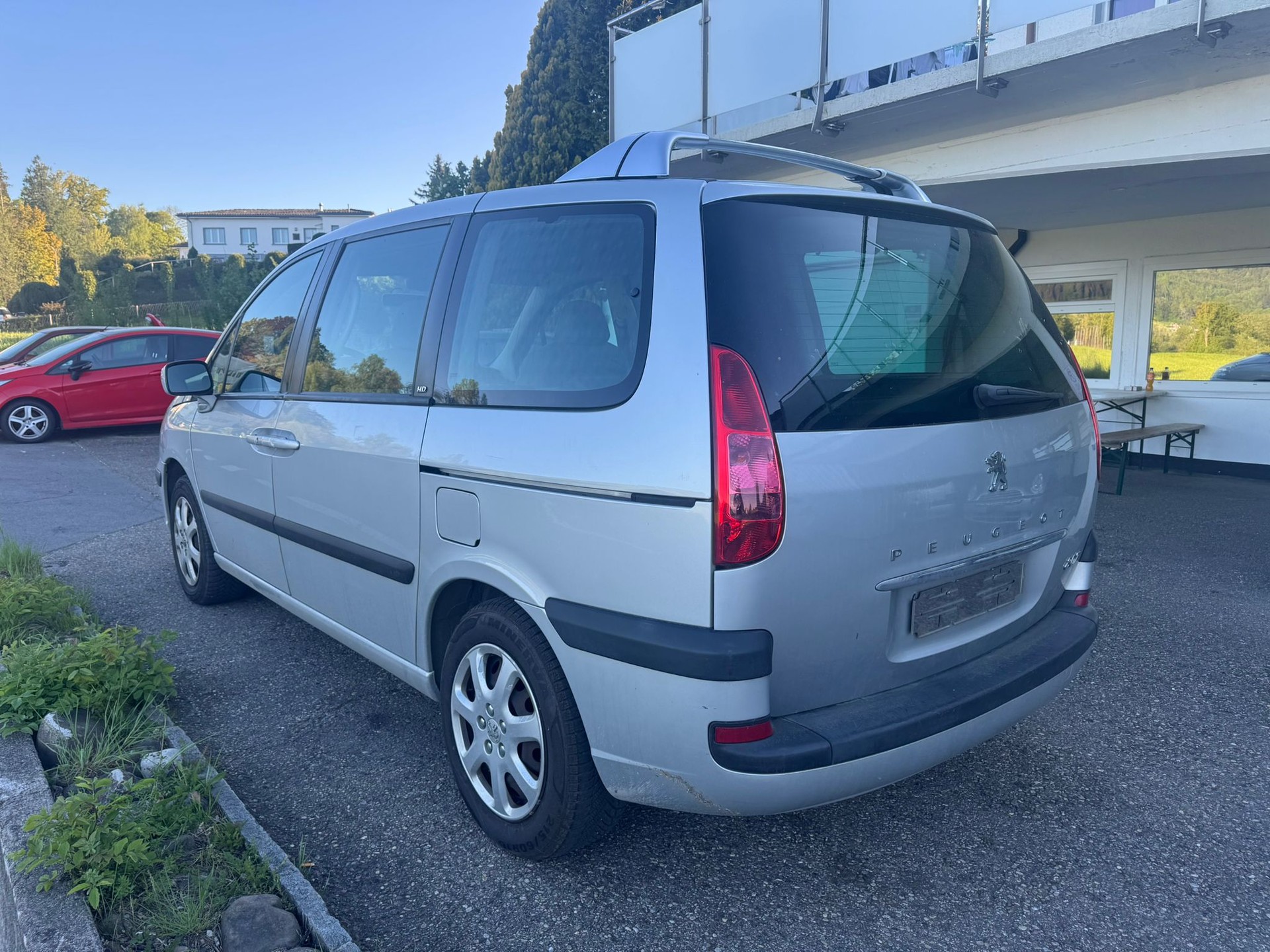 PEUGEOT 807 2.0 16V HDi SR Automatic-image-4