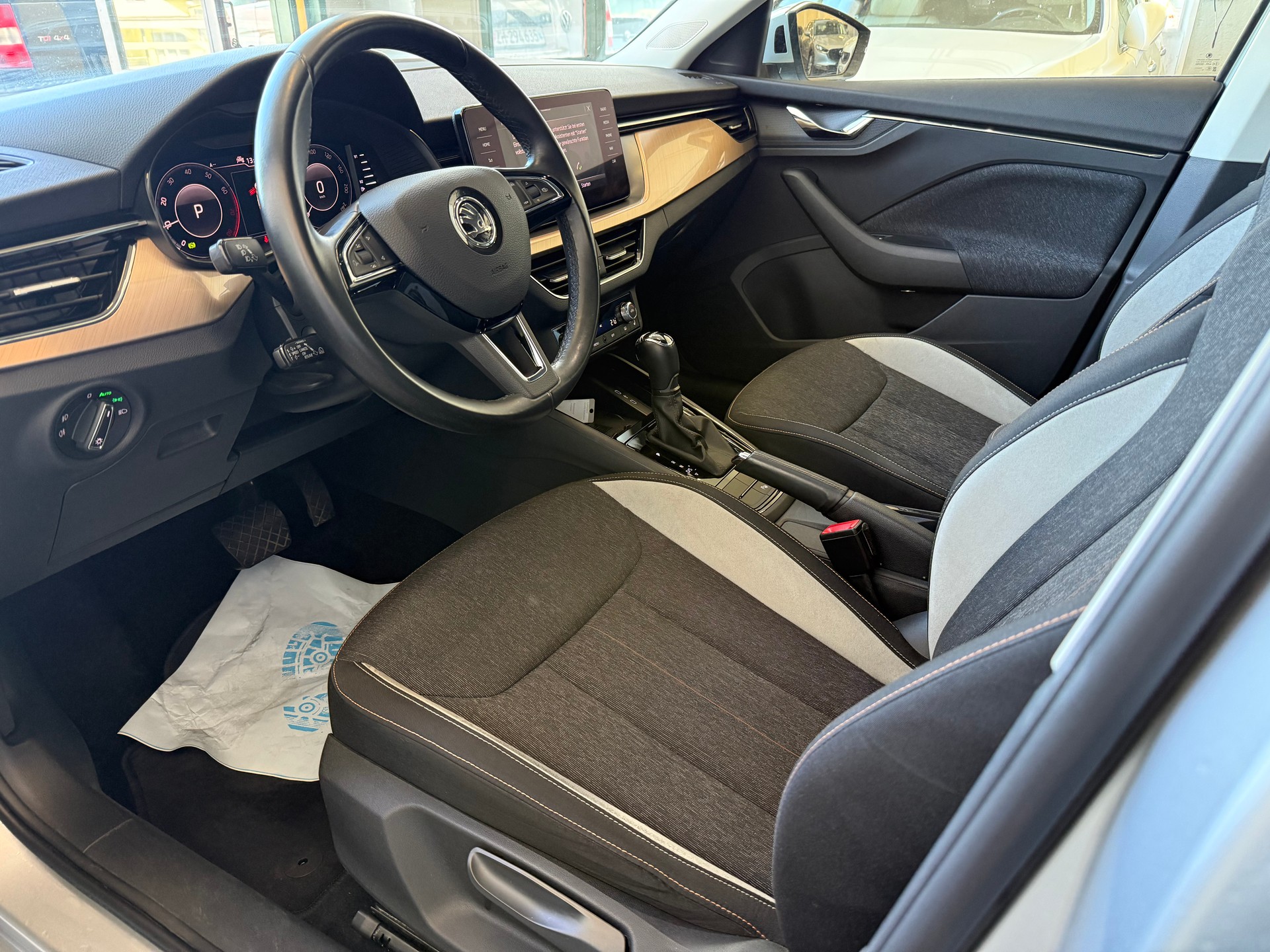 SKODA Scala 1.5 TSI ACT Style DSG-image-6