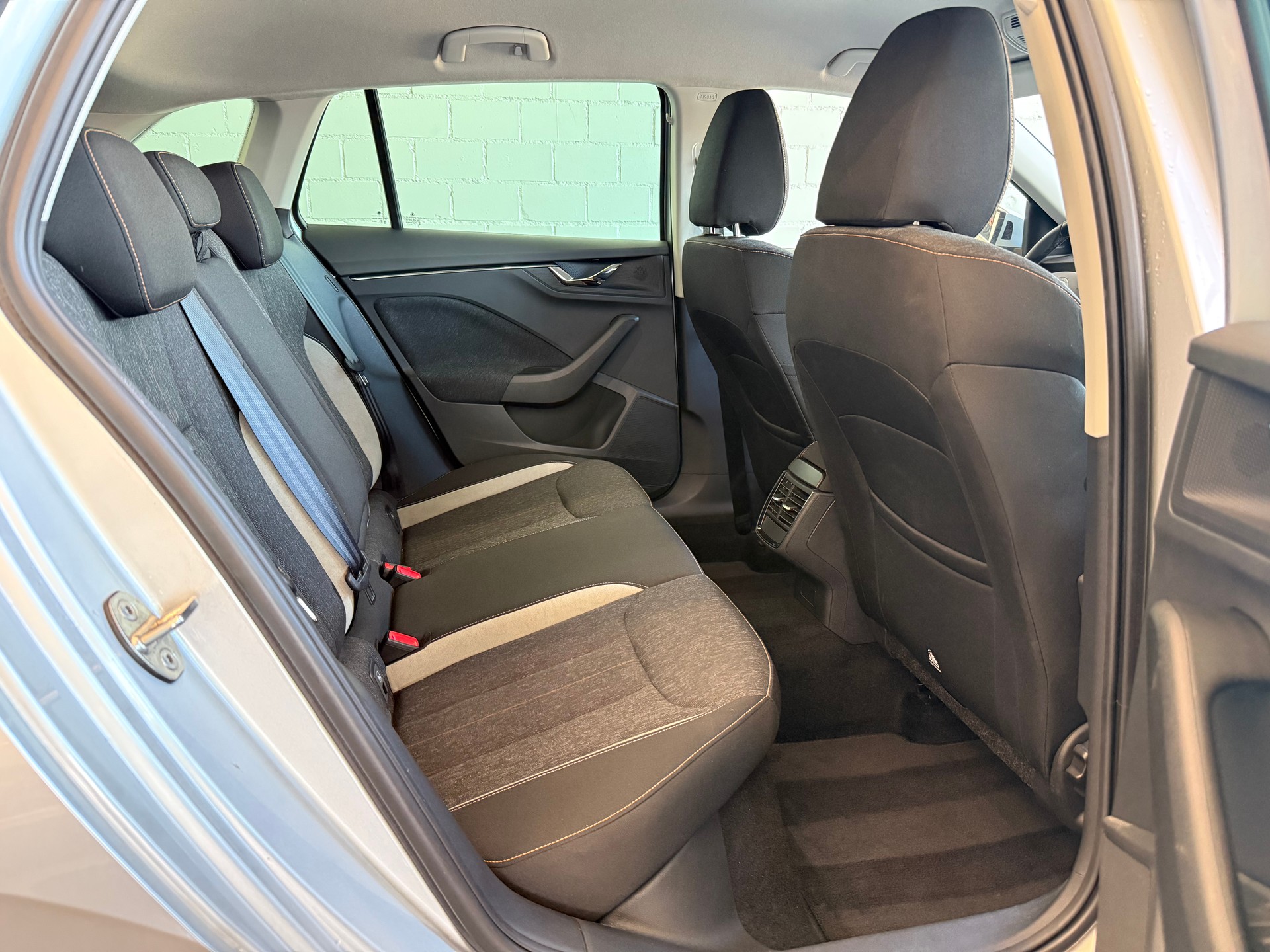 SKODA Scala 1.5 TSI ACT Style DSG-image-8