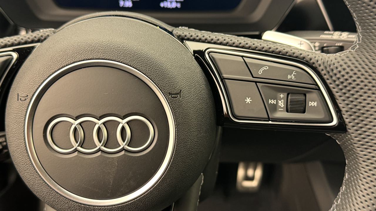 AUDI A3 Sportback TFSI 110 kW S line S tronic-image-9