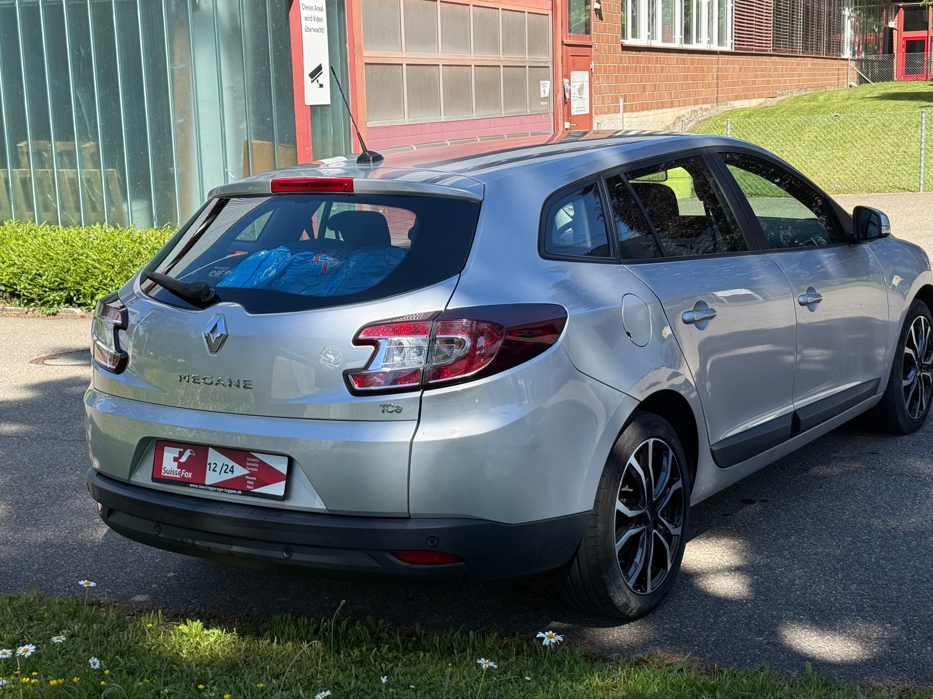 RENAULT Mégane Grandtour 1.4 16V Turbo Dynamique-image-3