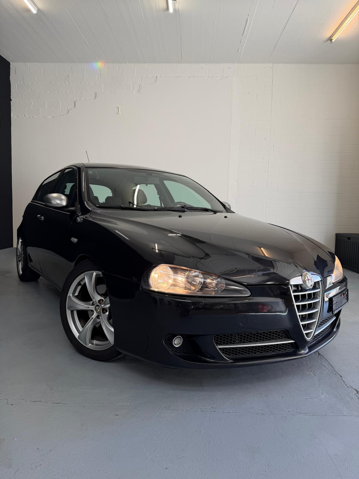 ALFA ROMEO 147 1.9 16V JTD Q2 ***CH-Fahrzeug***