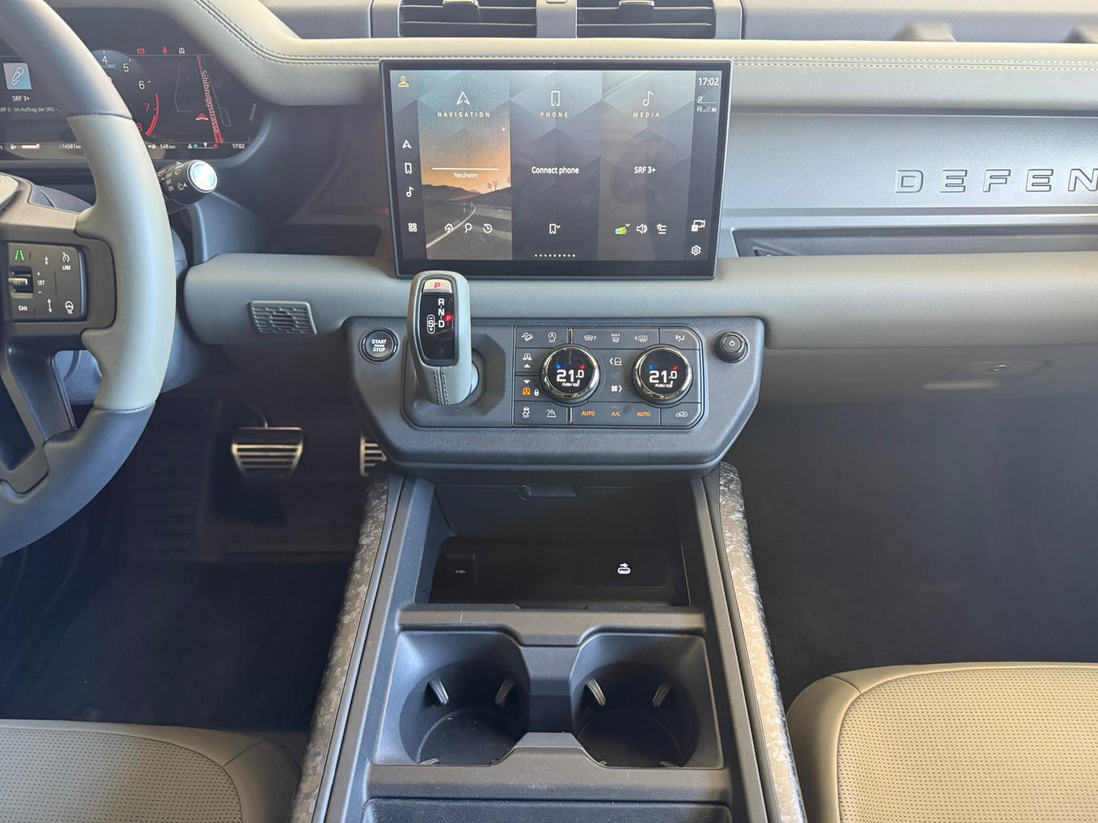 LAND ROVER Defender 110 635 V8 4.4 Octa Edition One AT8-image-11