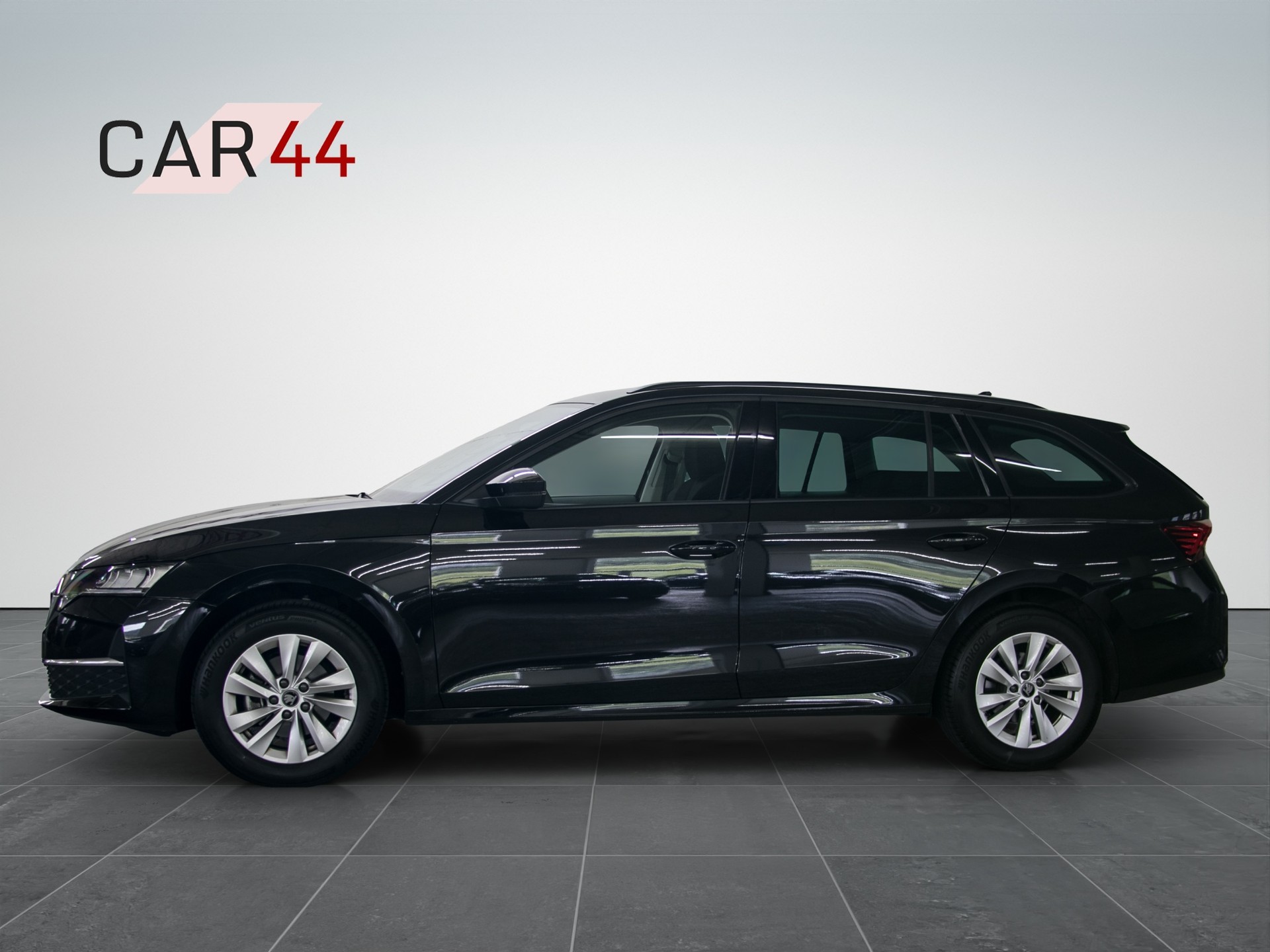 SKODA Octavia Combi 2.0 TDI DSG Selection-showroom-element-1