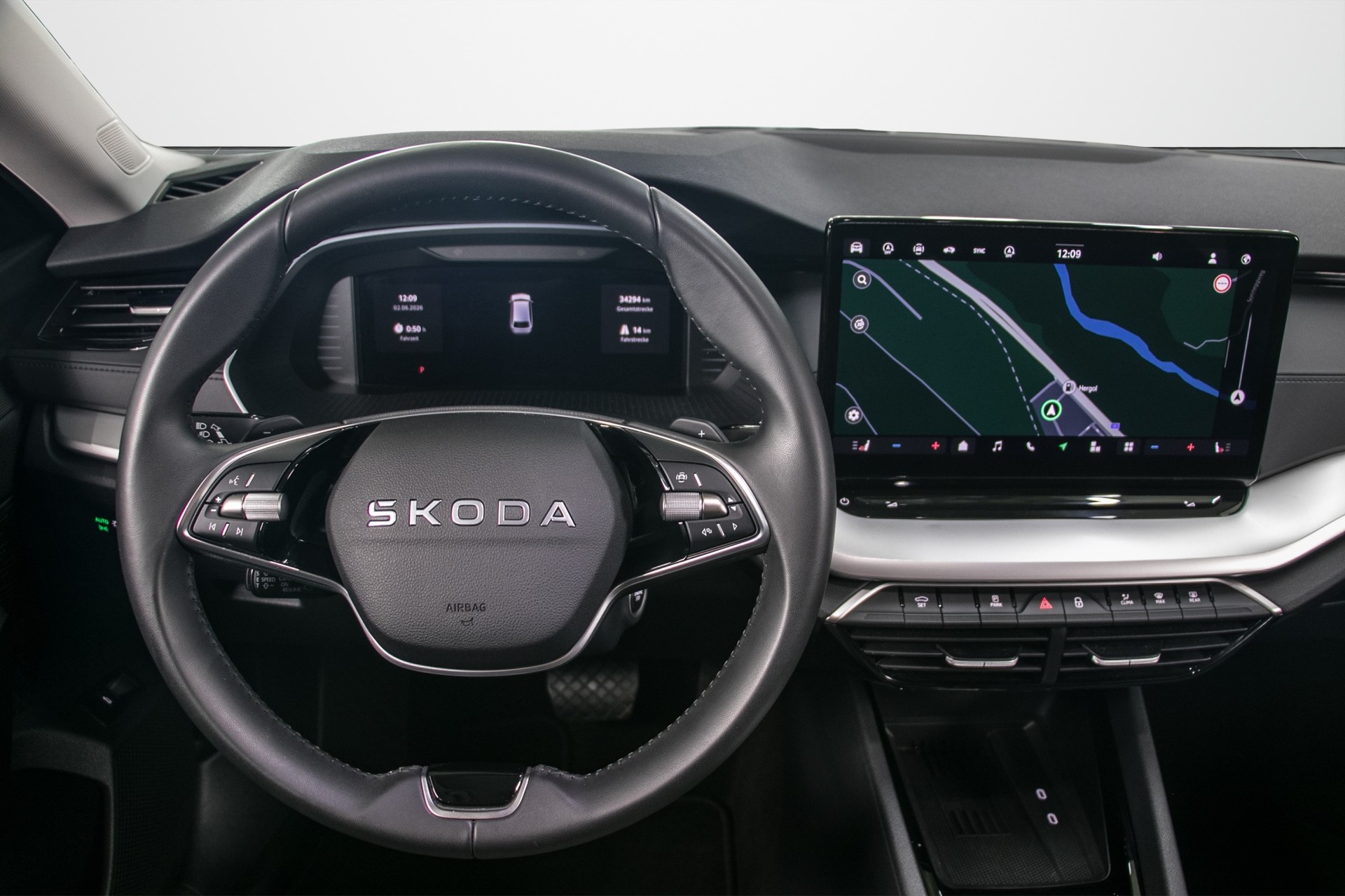 SKODA Octavia Combi 2.0 TDI DSG Selection-image-4
