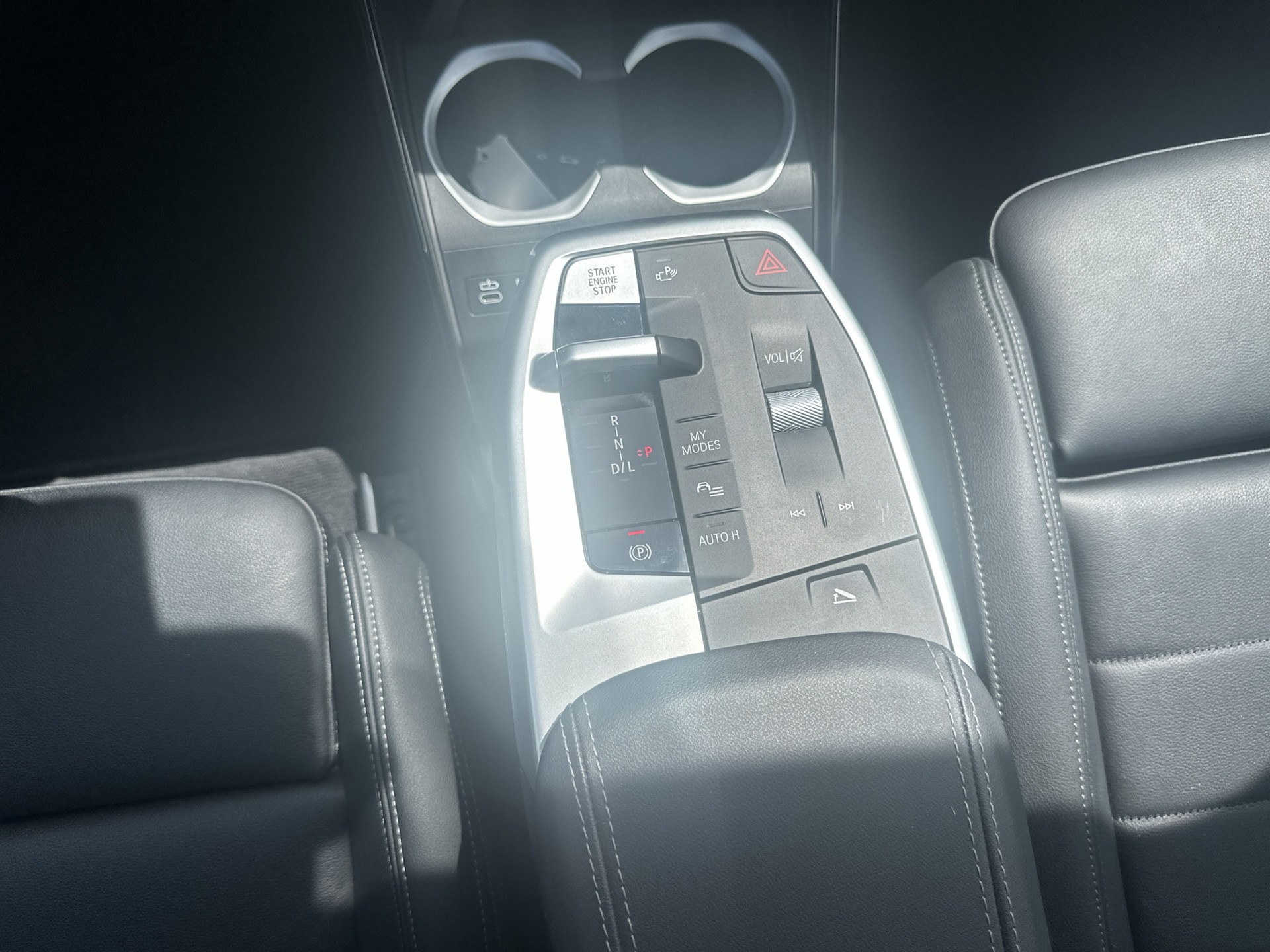 BMW X1 xDrive 23i 48V xLine-image-12