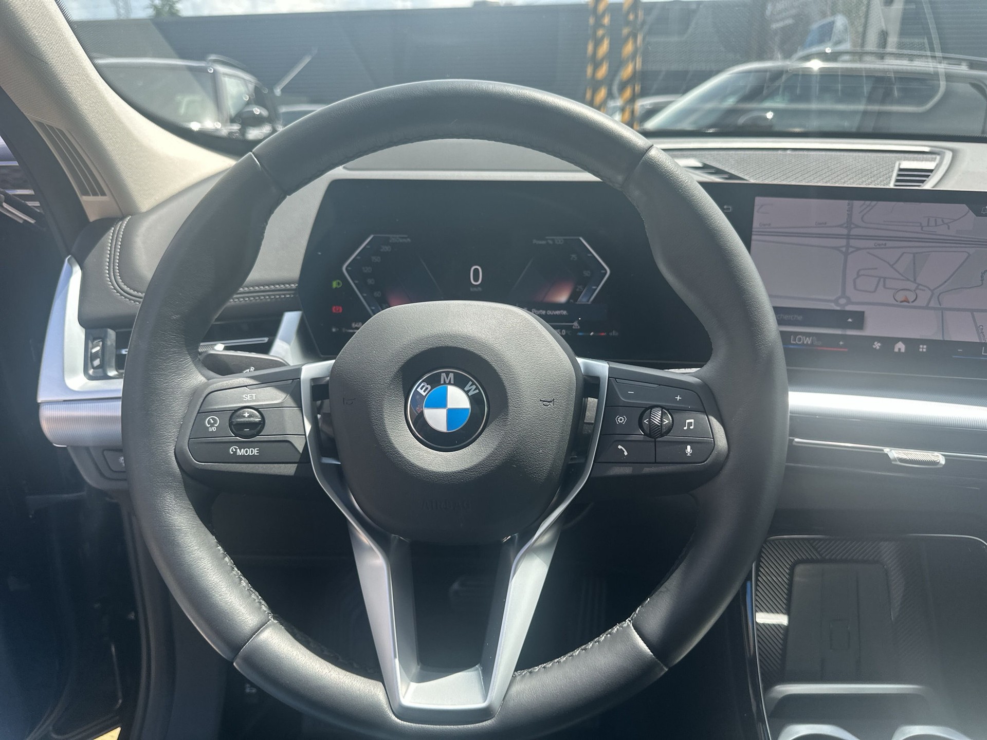 BMW X1 xDrive 23i 48V xLine-image-11