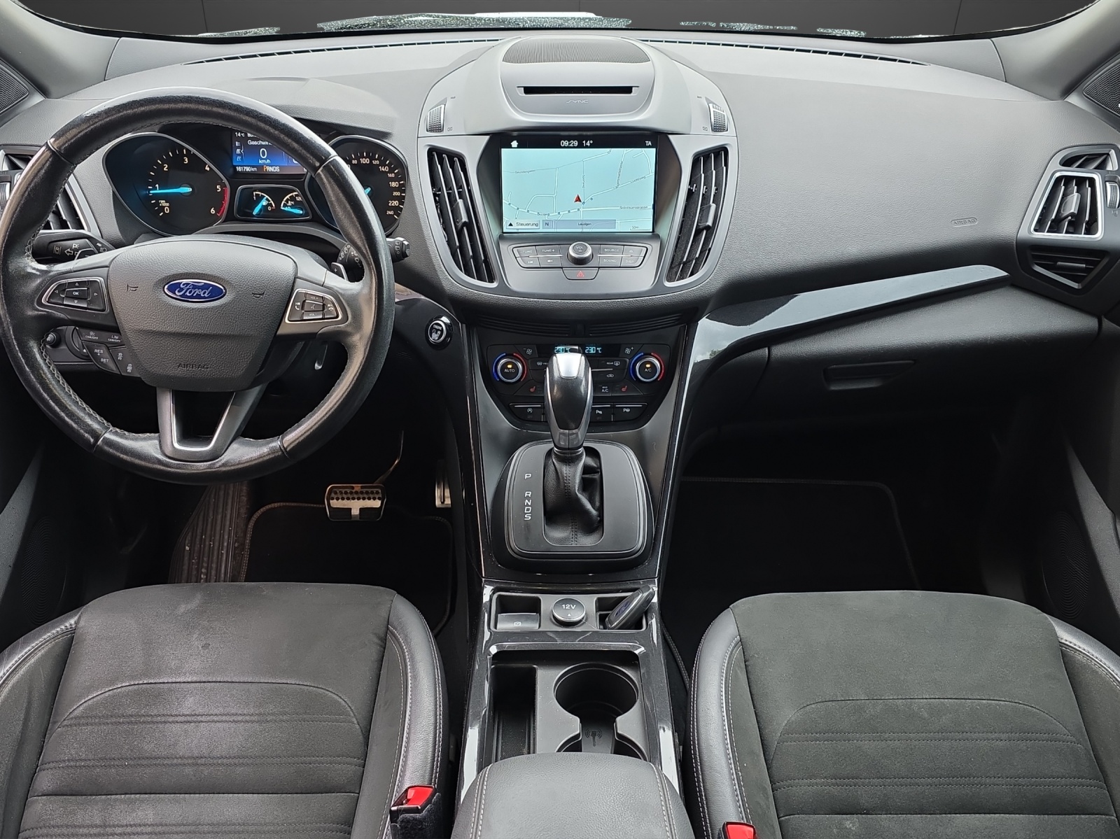 FORD Kuga 2.0 TDCi ST Line 4WD PowerShift-image-10