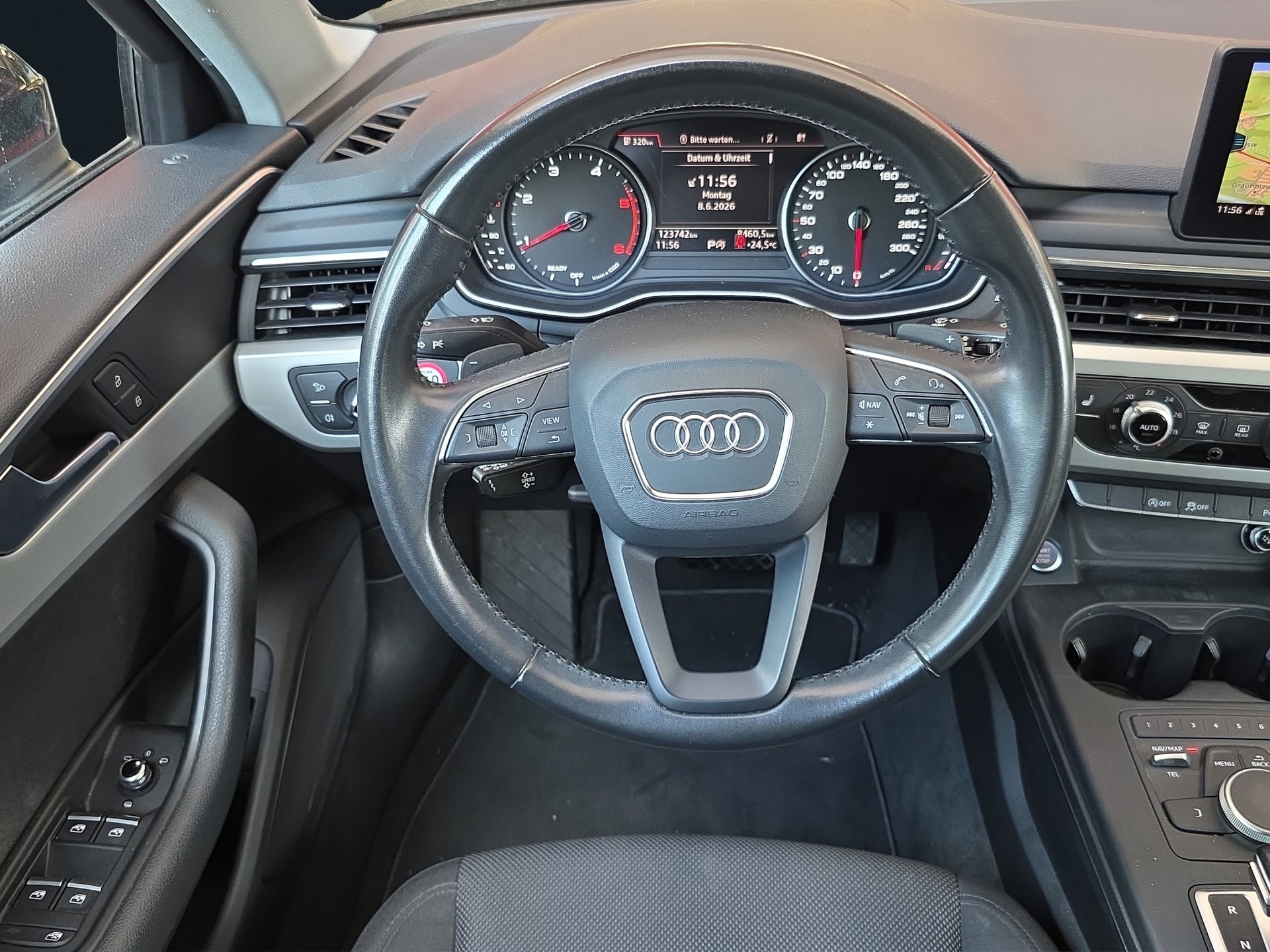 AUDI A4 Avant 2.0 TDI S-tronic-image-11