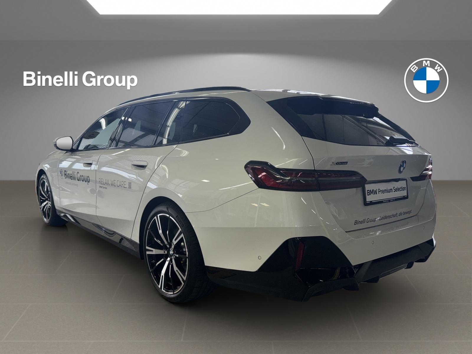BMW 520d xDrive Touring-image-13