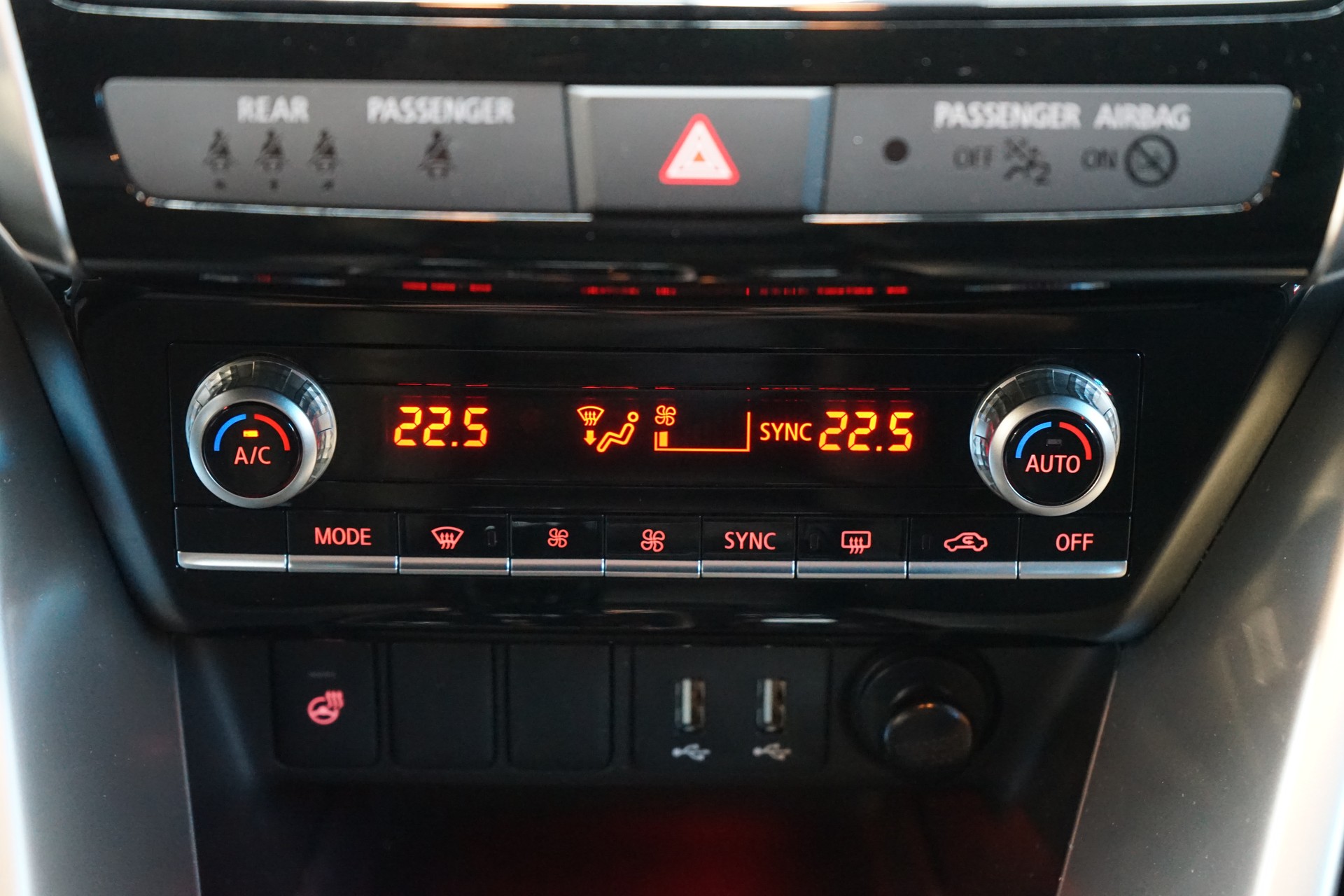 MITSUBISHI Eclipse Cross 2.4 PHEV Value 4WD-image-11