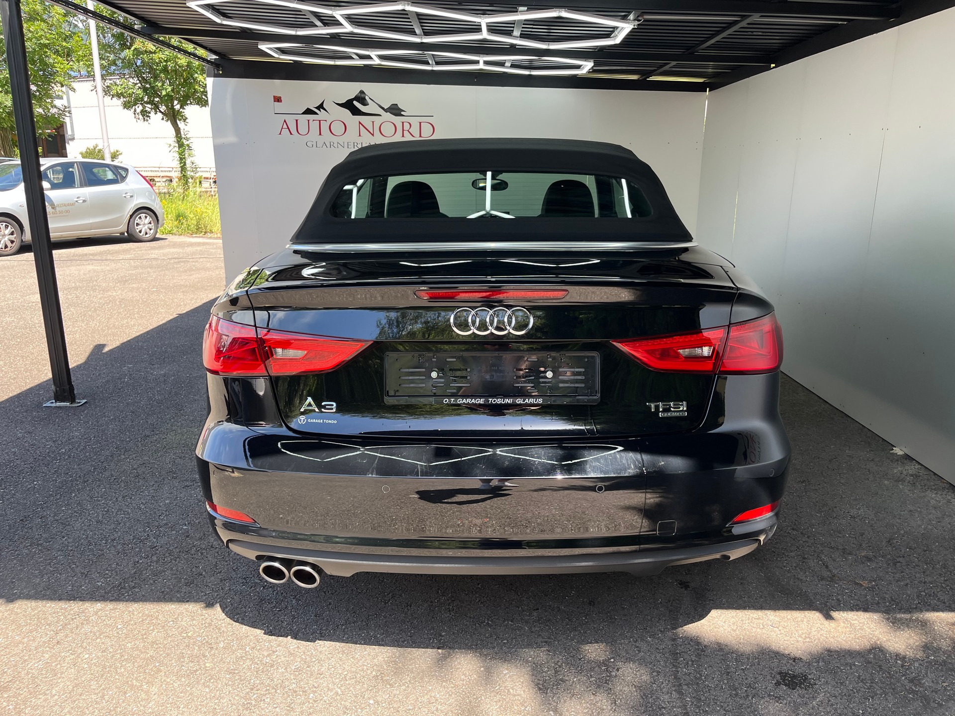 AUDI A3 Cabriolet 1.8 TFSI Ambition quattro S-tronic-image-4