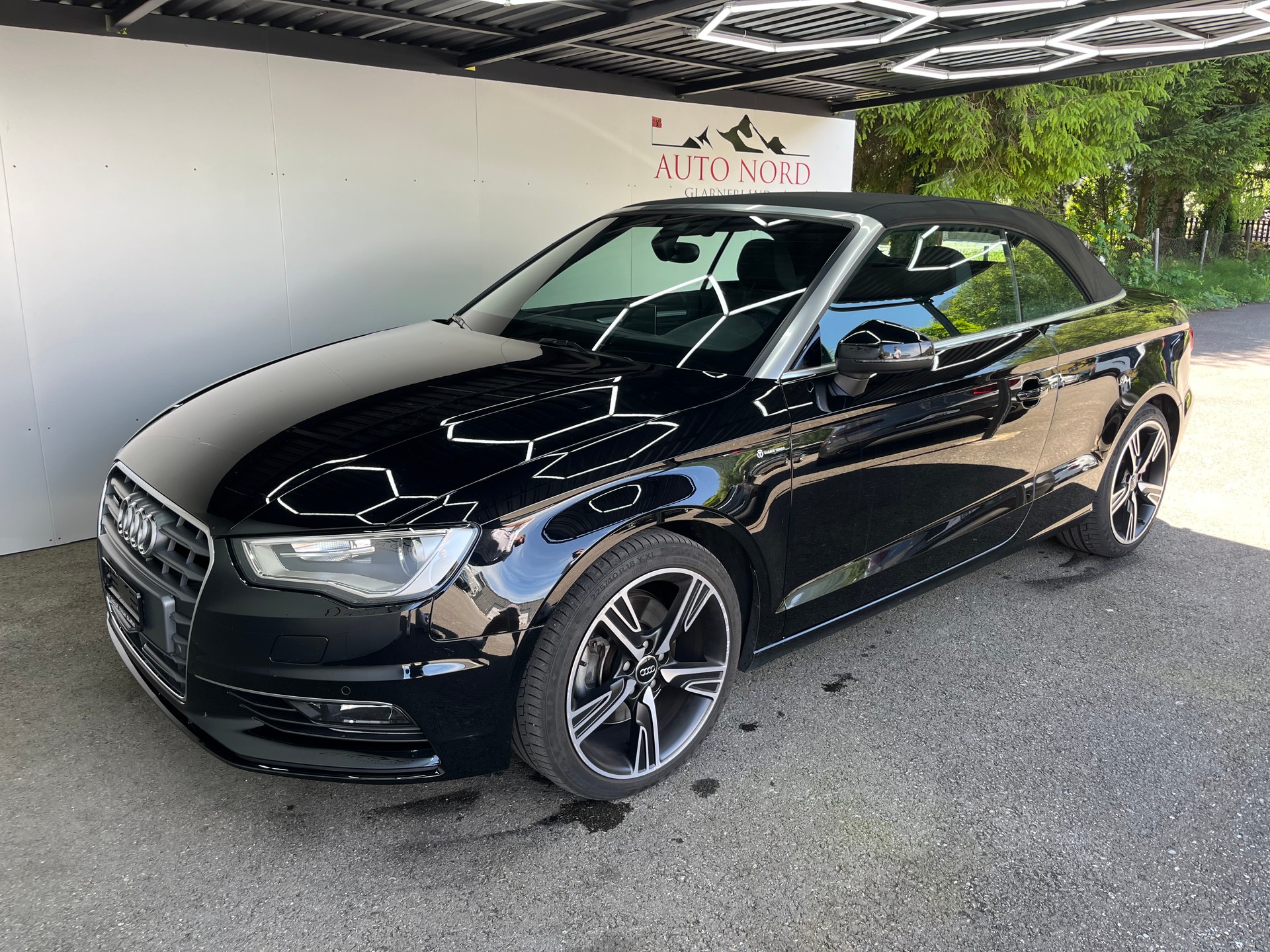 AUDI A3 Cabriolet 1.8 TFSI Ambition quattro S-tronic-showroom-element-2