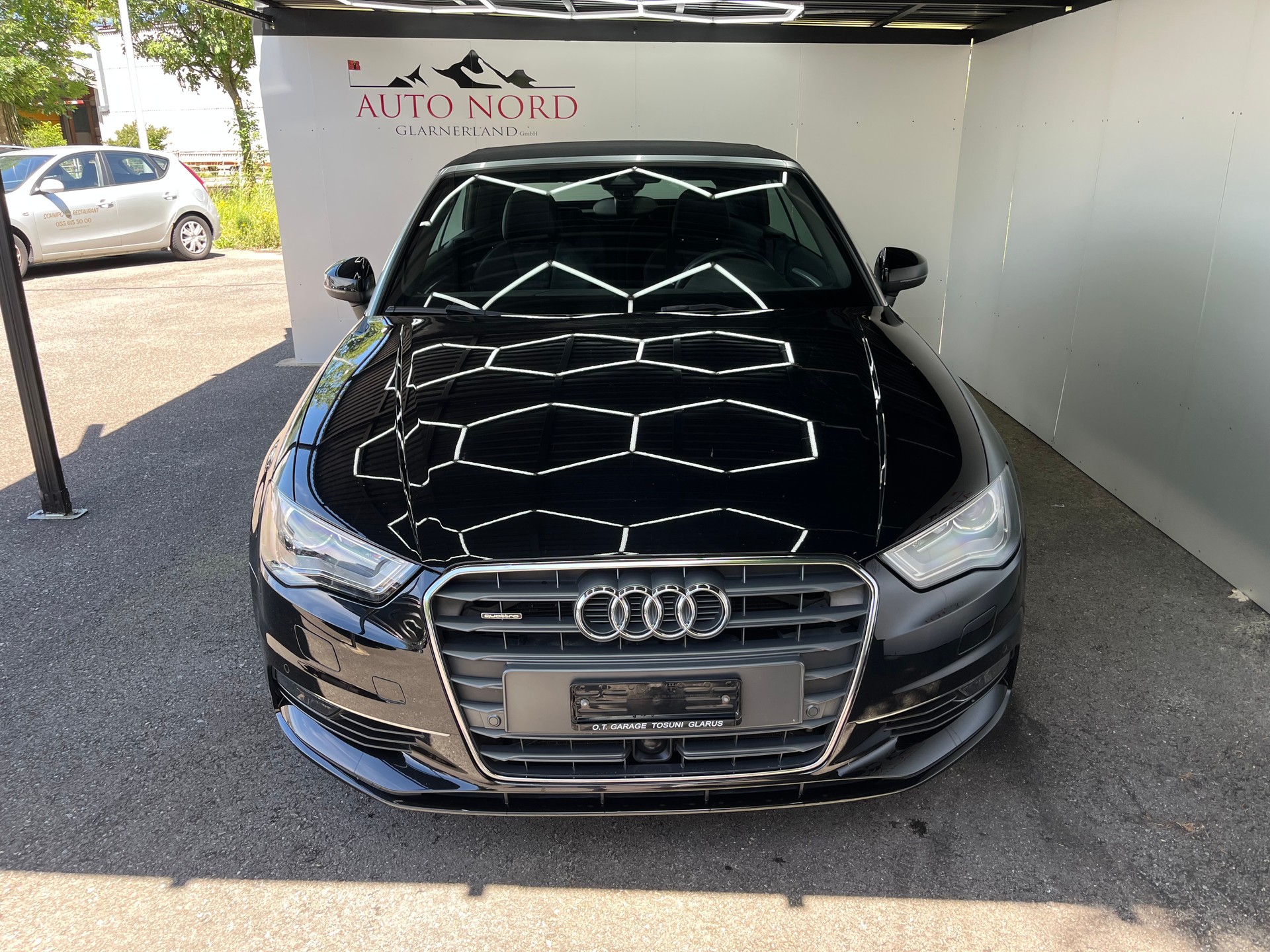 AUDI A3 Cabriolet 1.8 TFSI Ambition quattro S-tronic-showroom-element-1