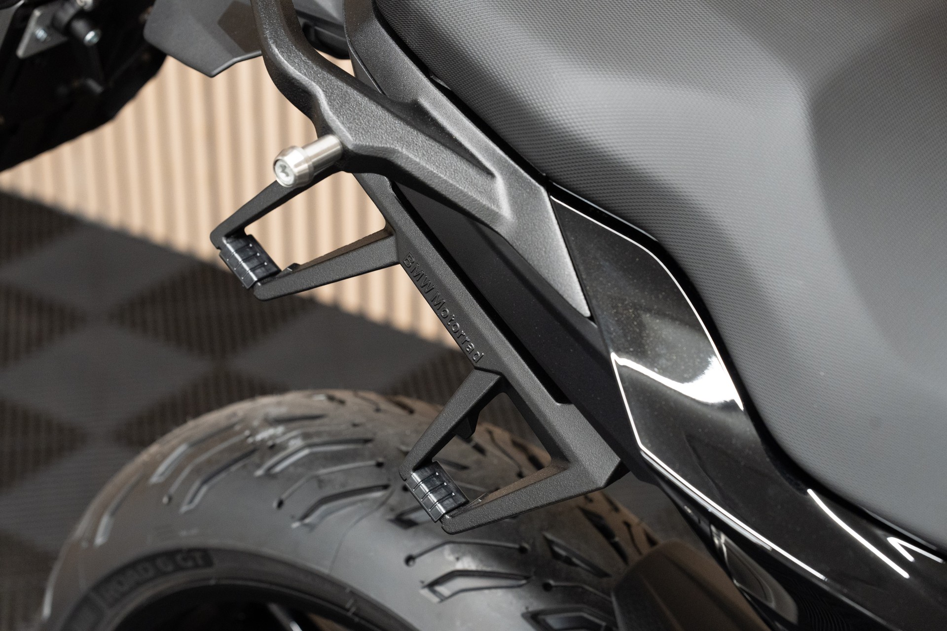 BMW F 900 XR A2-image-6
