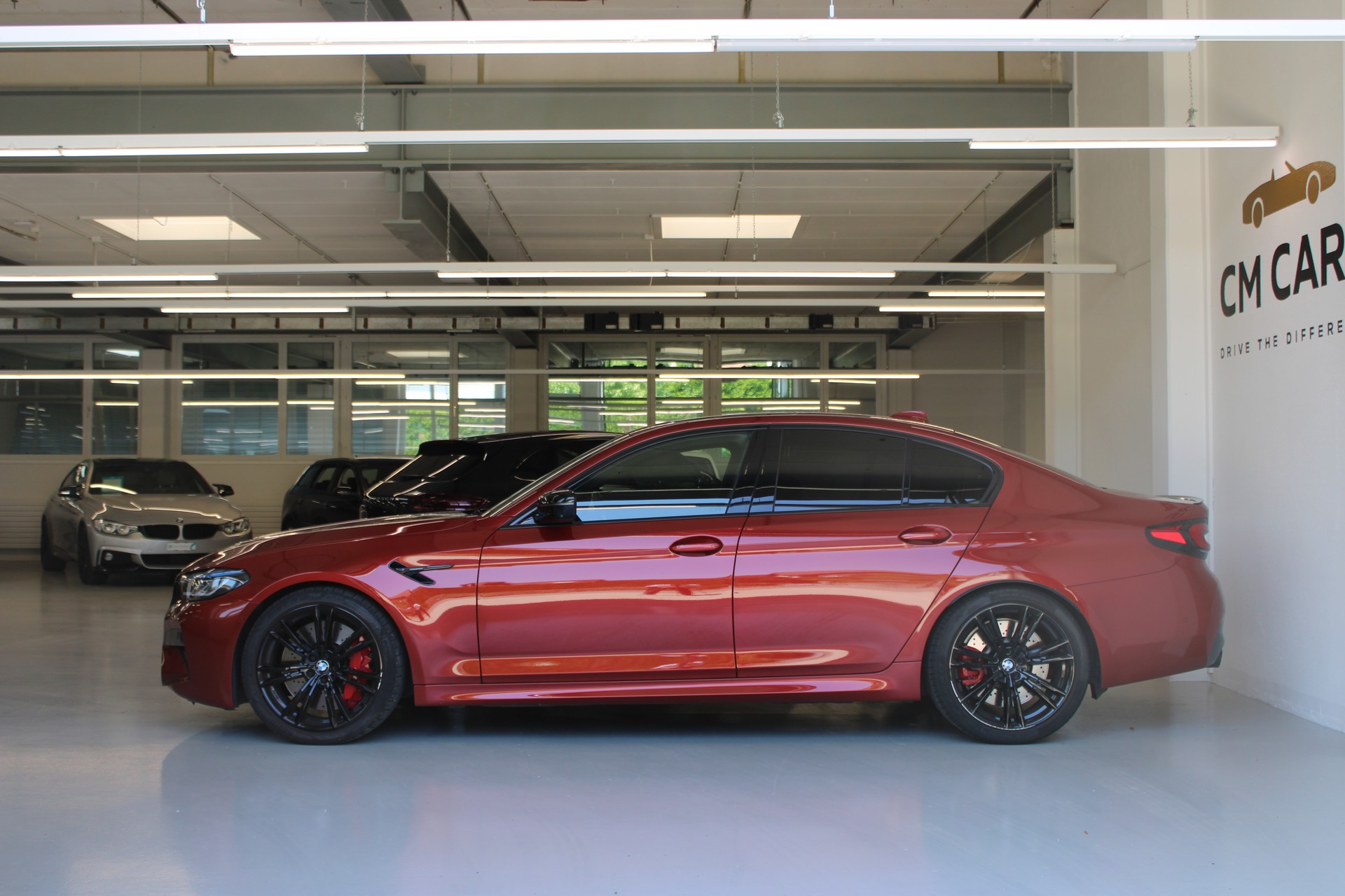 BMW M5 xDrive Competition-showroom-element-3