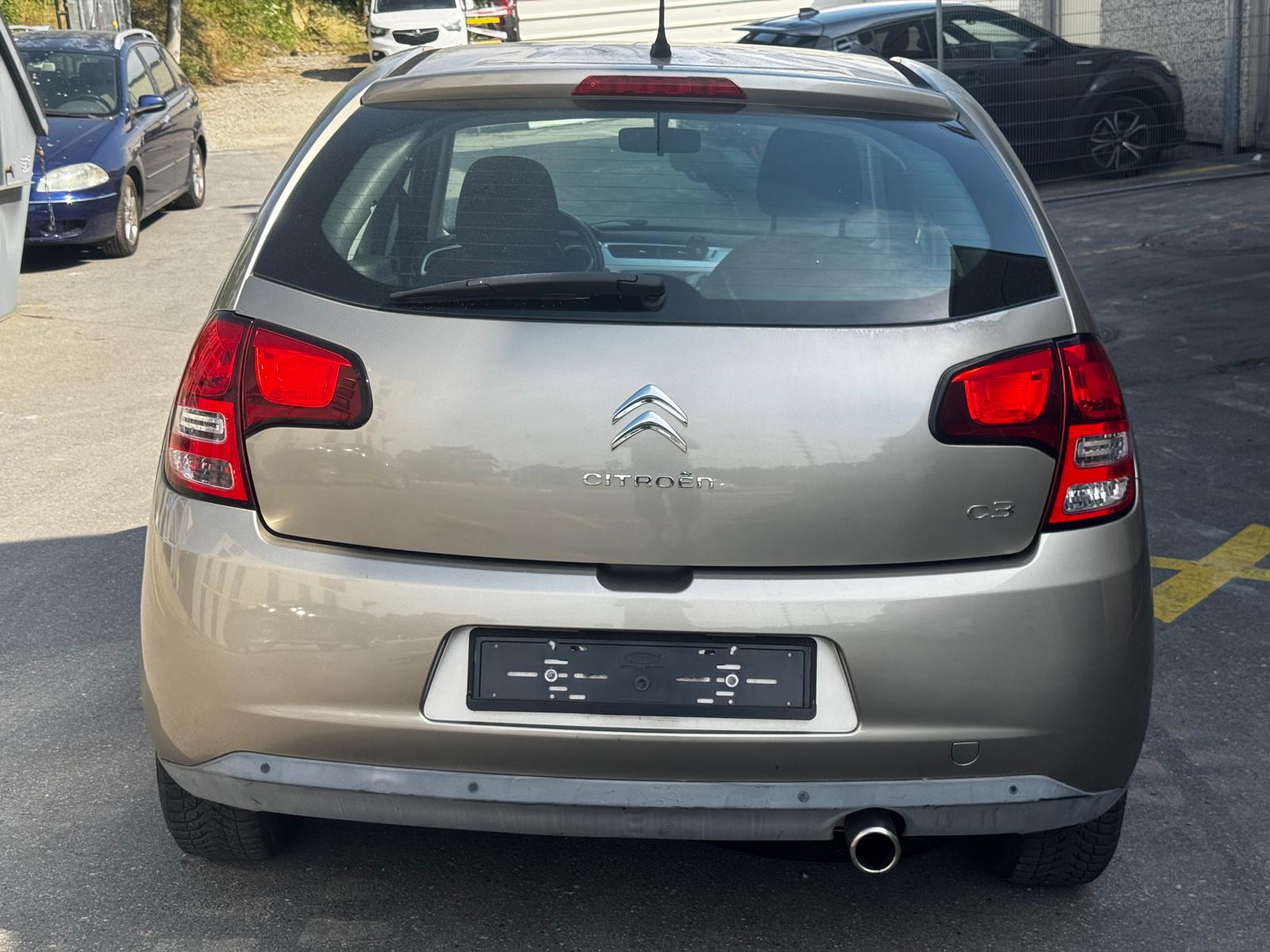 CITROEN C3 1.4i 16V Exclusive-image-5