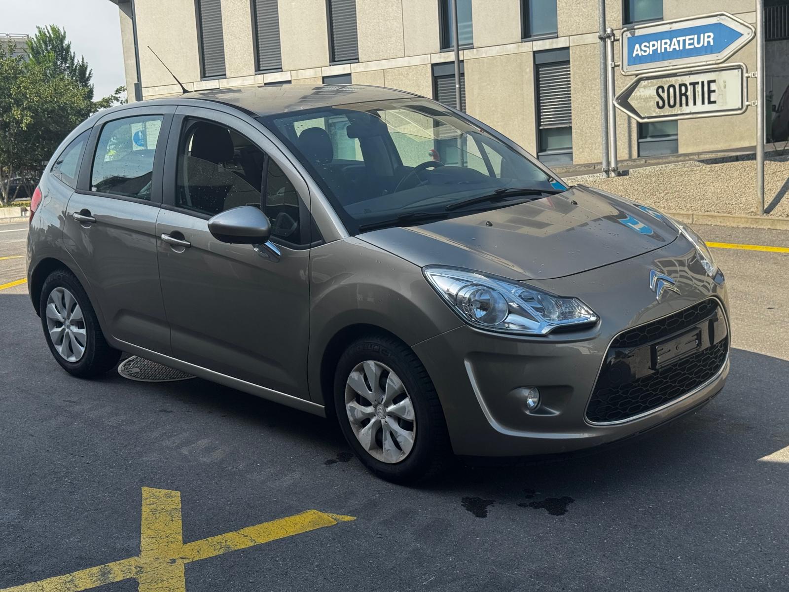 CITROEN C3 1.4i 16V Exclusive-image-2