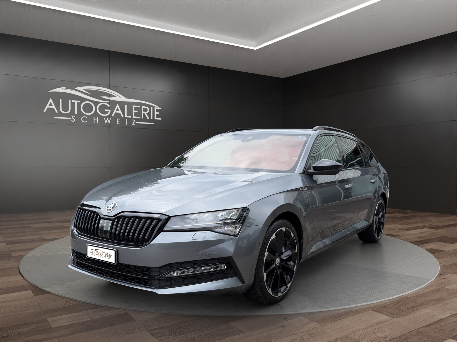 SKODA Superb Combi 2.0 TDi SportLine 4x4 DSG | CH Fzg. | AHK schwenkbar | DCC | Area View | 19" |