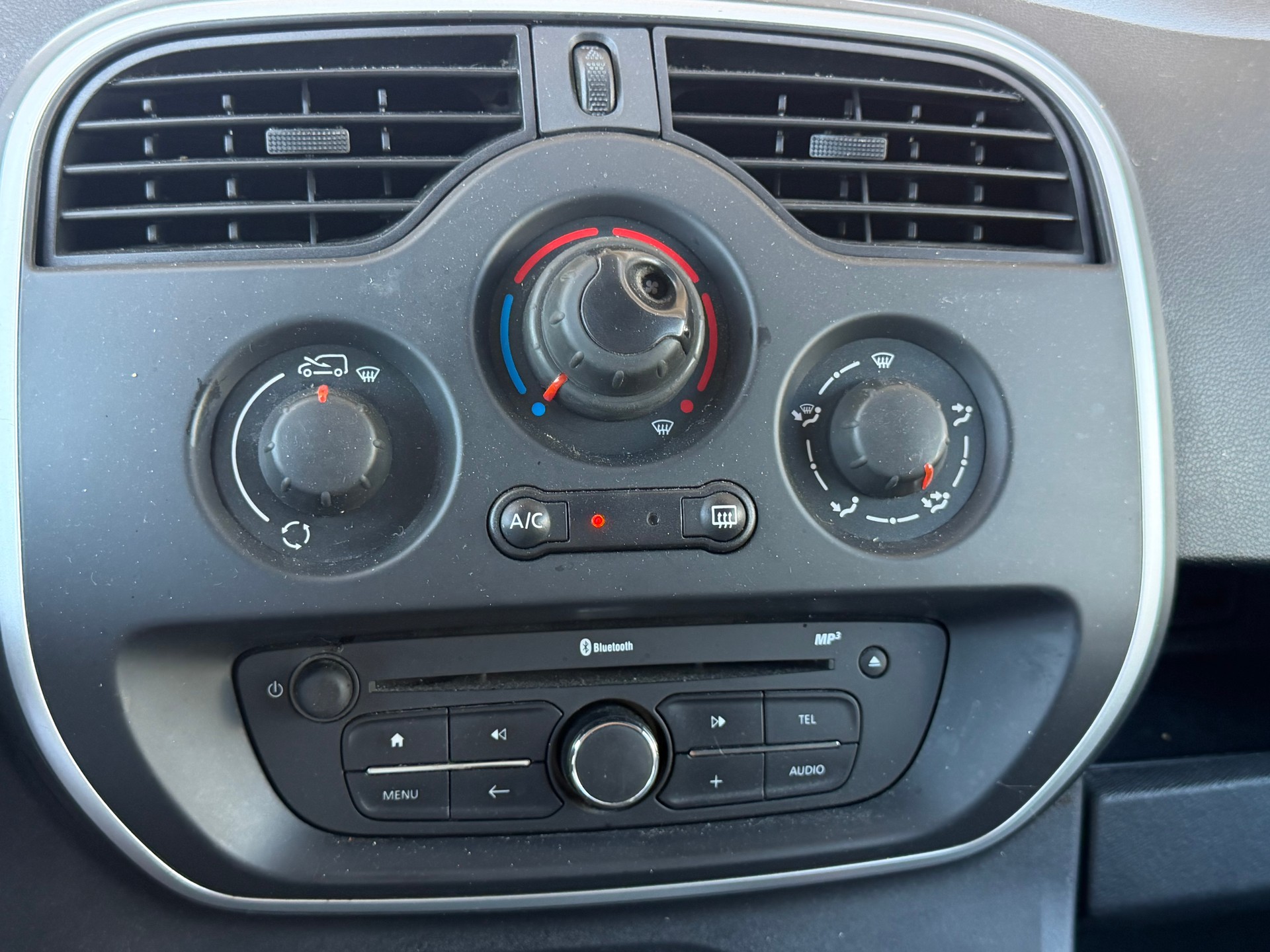 RENAULT Kangoo Medium dCi 95 ENERGY Business-image-9