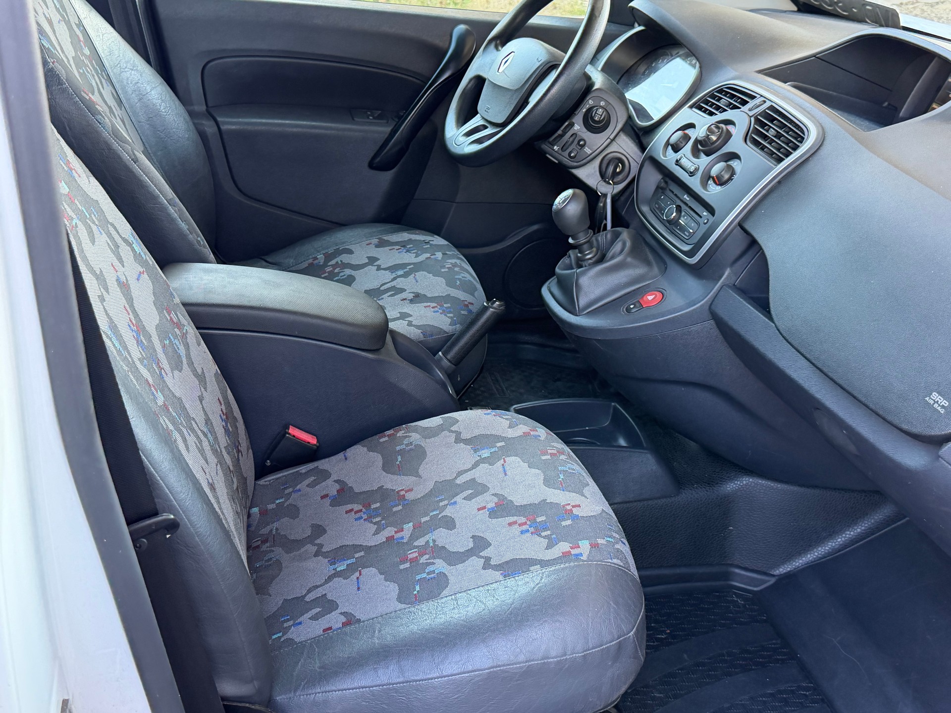 RENAULT Kangoo Medium dCi 95 ENERGY Business-image-16