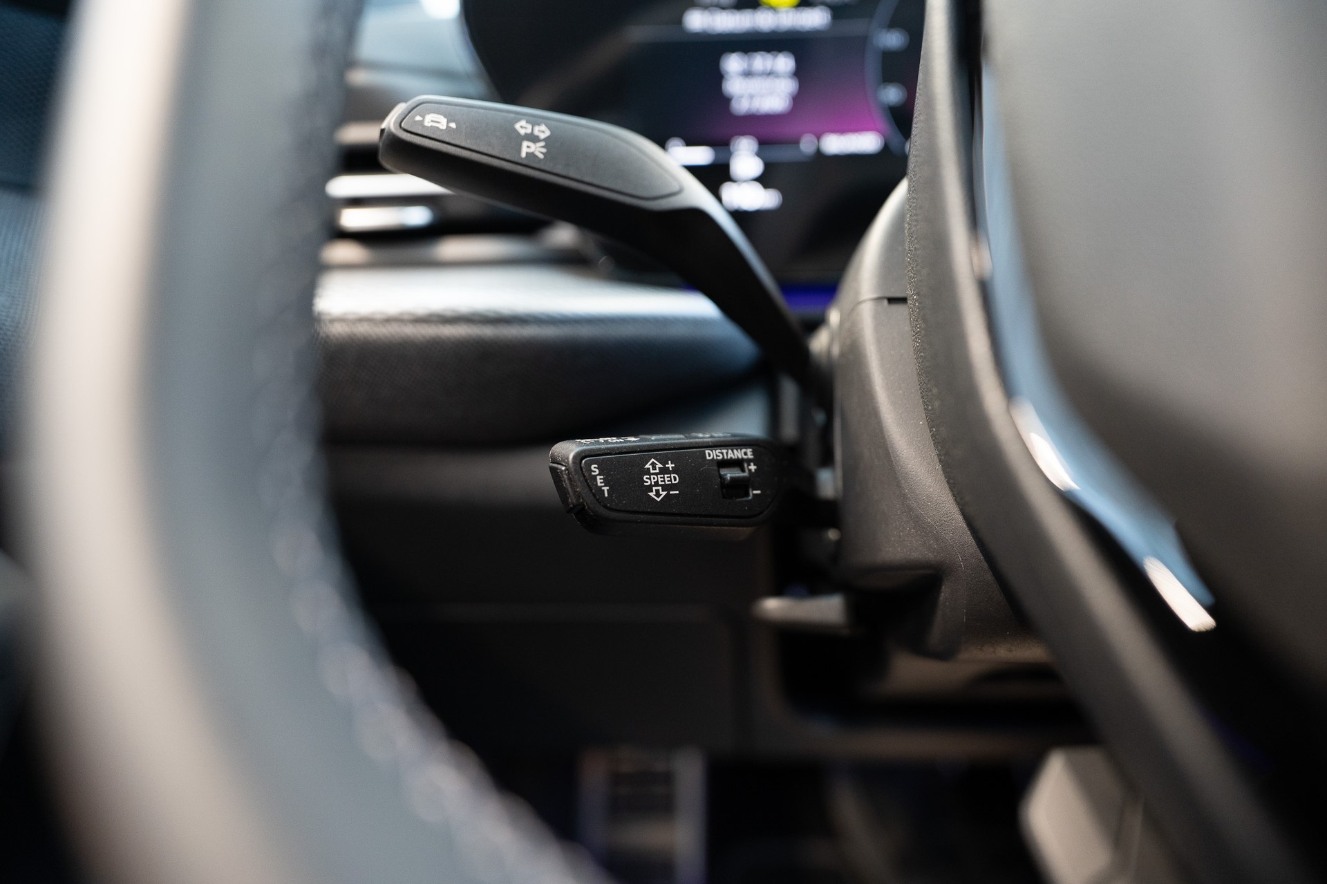 AUDI Q5 TFSI quattro S-Tronic / S-Line / Rückfahrkamera / el.Heckklappe-image-19