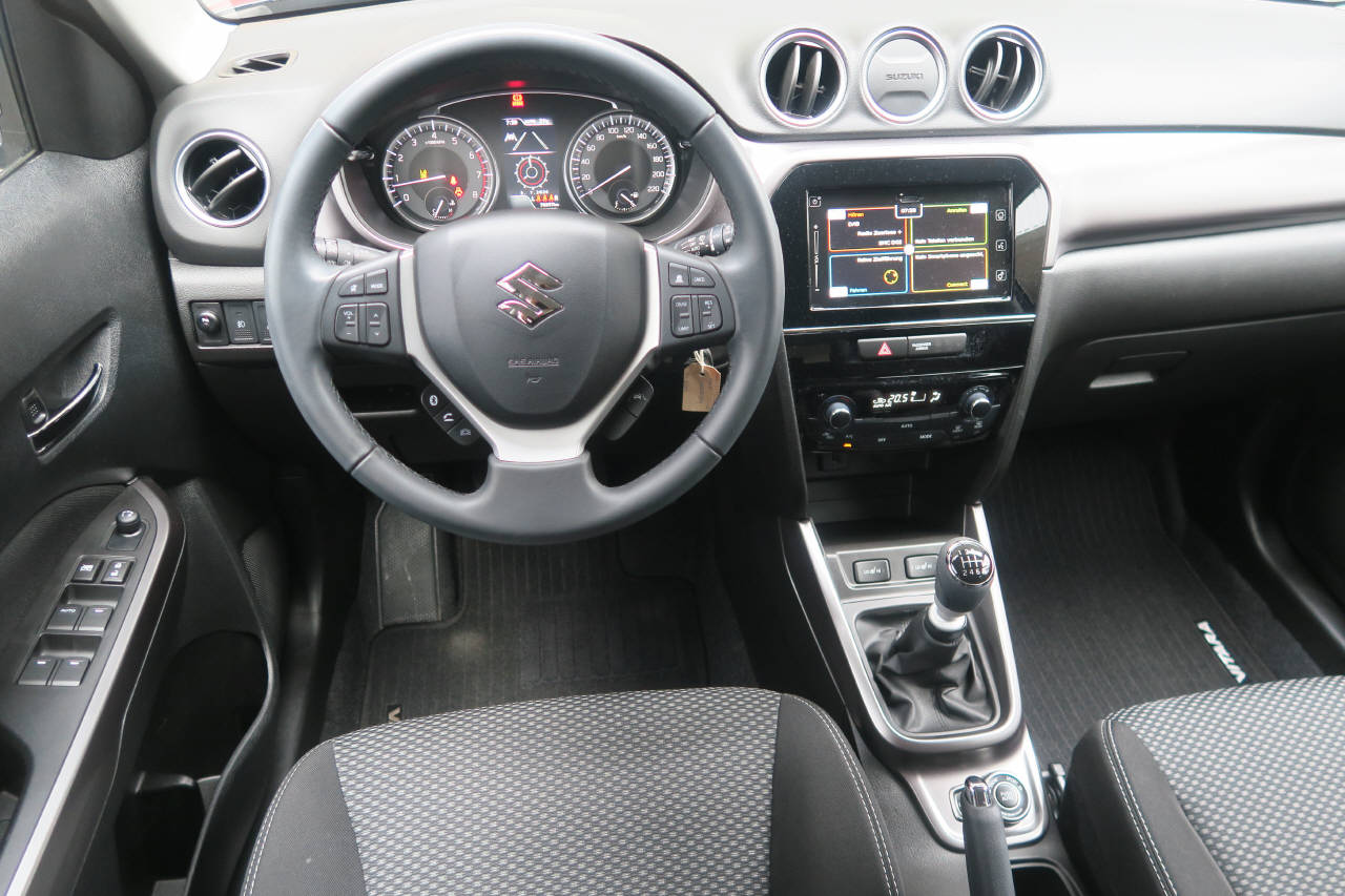 SUZUKI Vitara 1.4 T Piz Sulai Hybrid 4x4-image-4