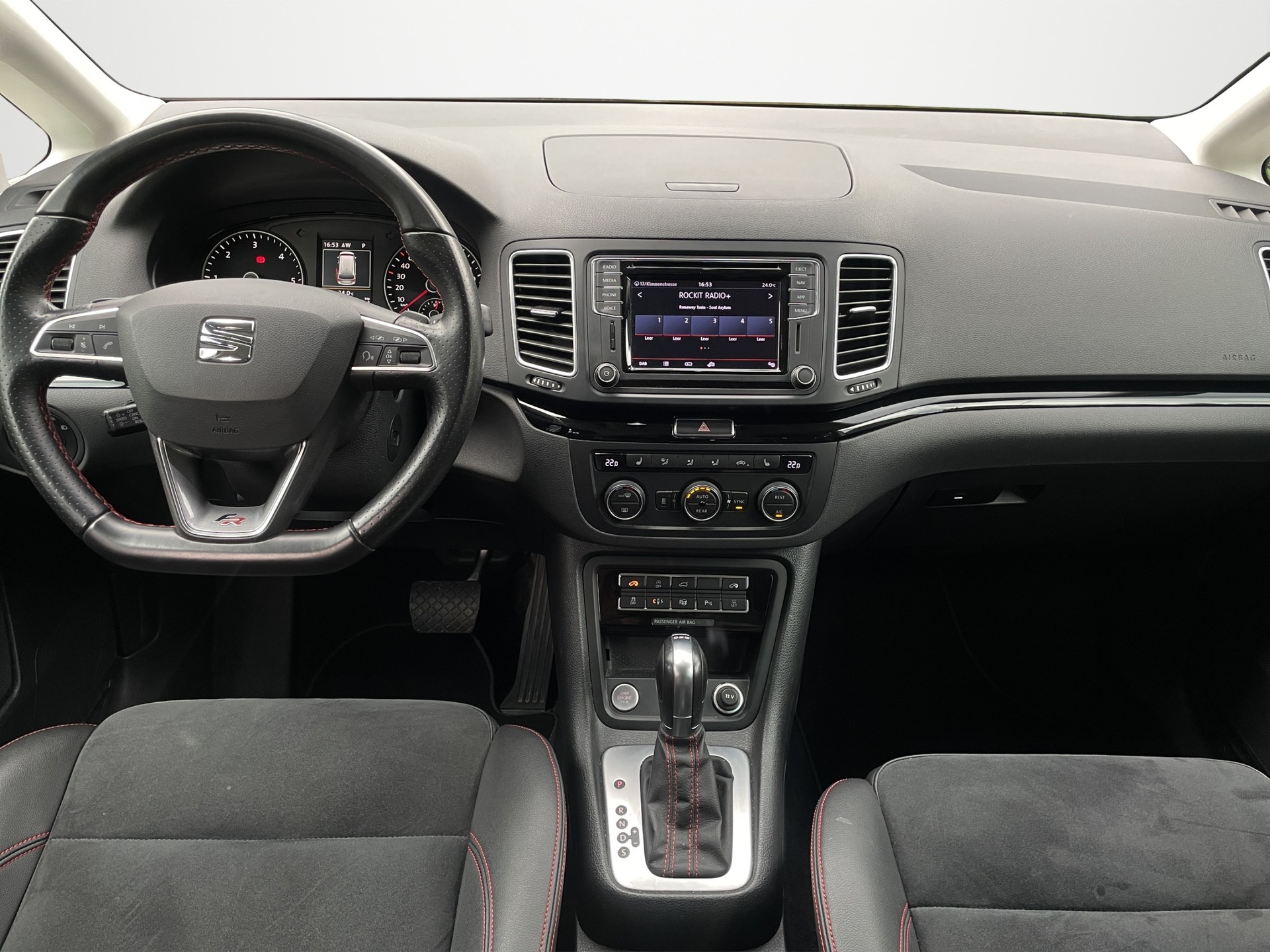 SEAT Alhambra 2.0 TDI DSG SWISS FR-image-13