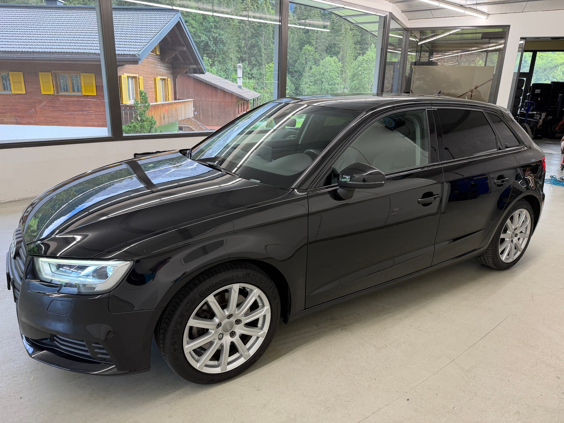AUDI A3 Sportback 2.0 TFSI Sport quattro S-tronic-image-6