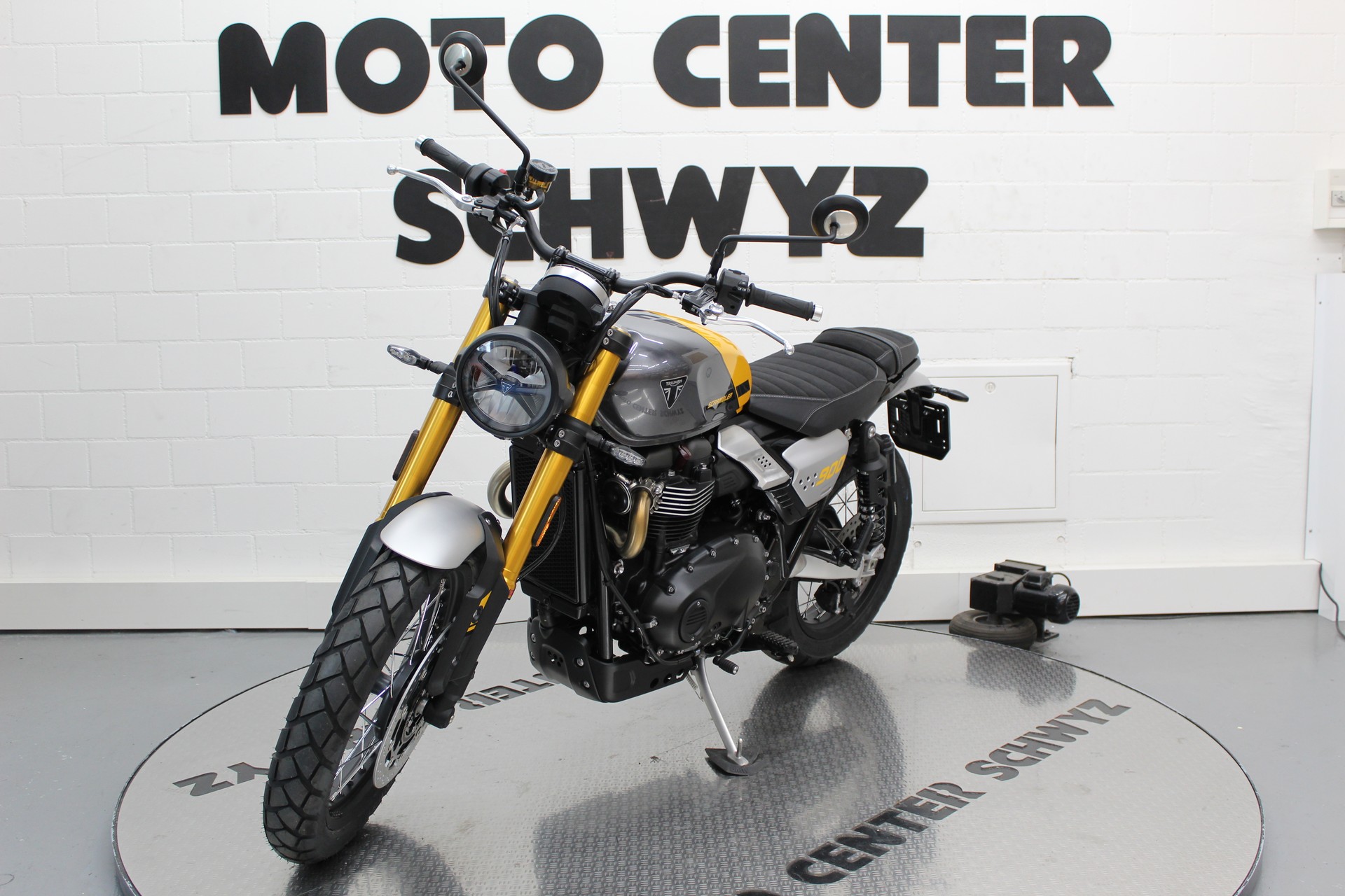 TRIUMPH Scrambler 900-image-3