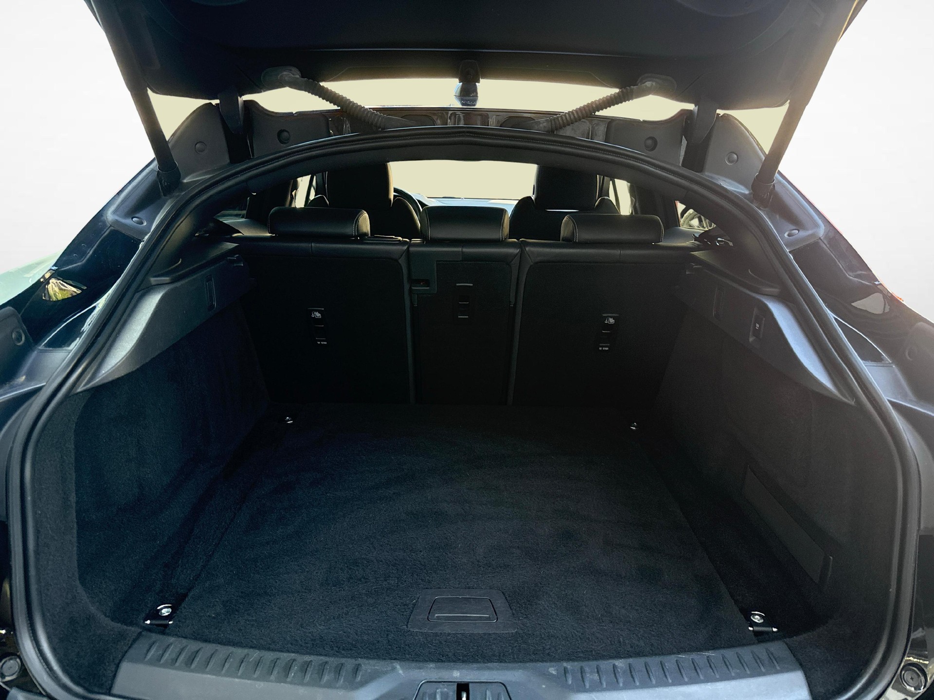 JAGUAR I-Pace EV400 SE AWD-image-11