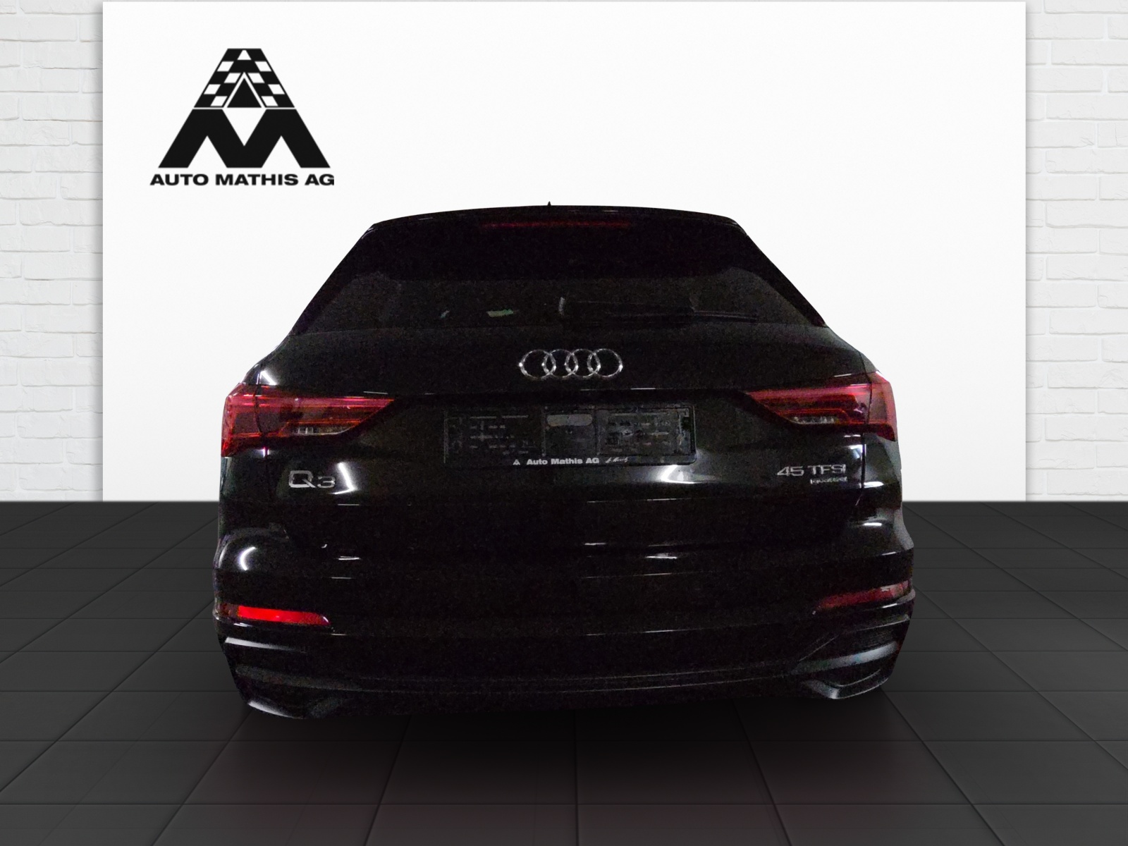 AUDI Q3 45 TFSI S line quattro S-tronic-image-9
