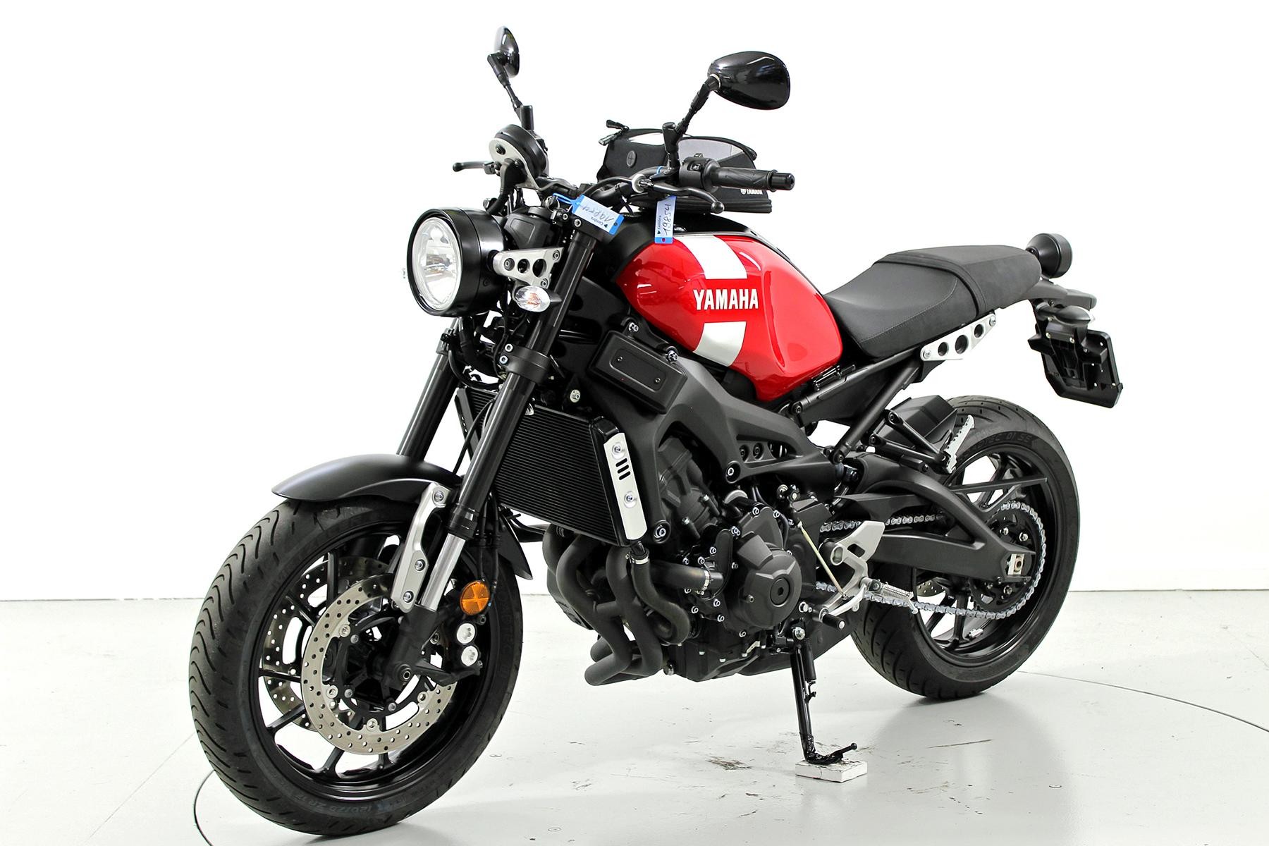 YAMAHA XSR 900 ABS-image-2