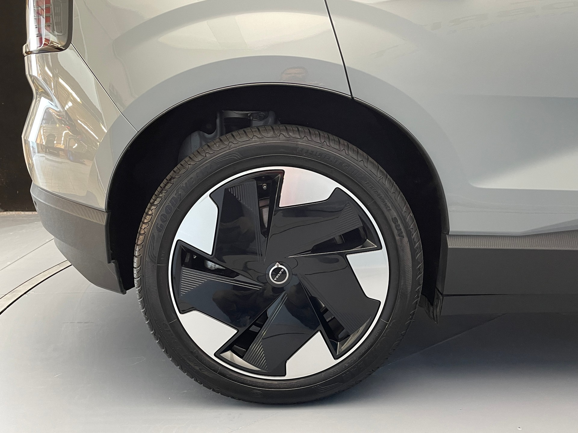 VOLVO EX30 E60 Core Core-showroom-element-3