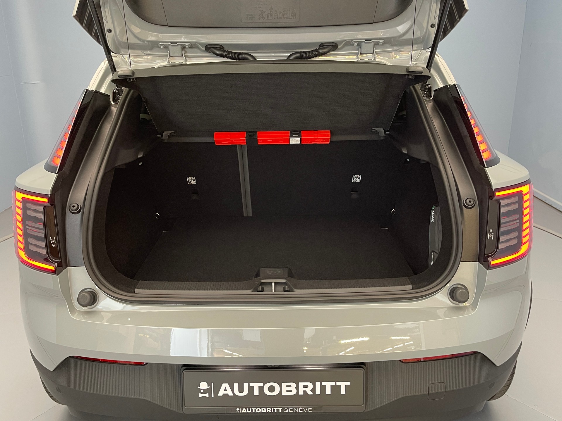 VOLVO EX30 E60 Core Core-image-7