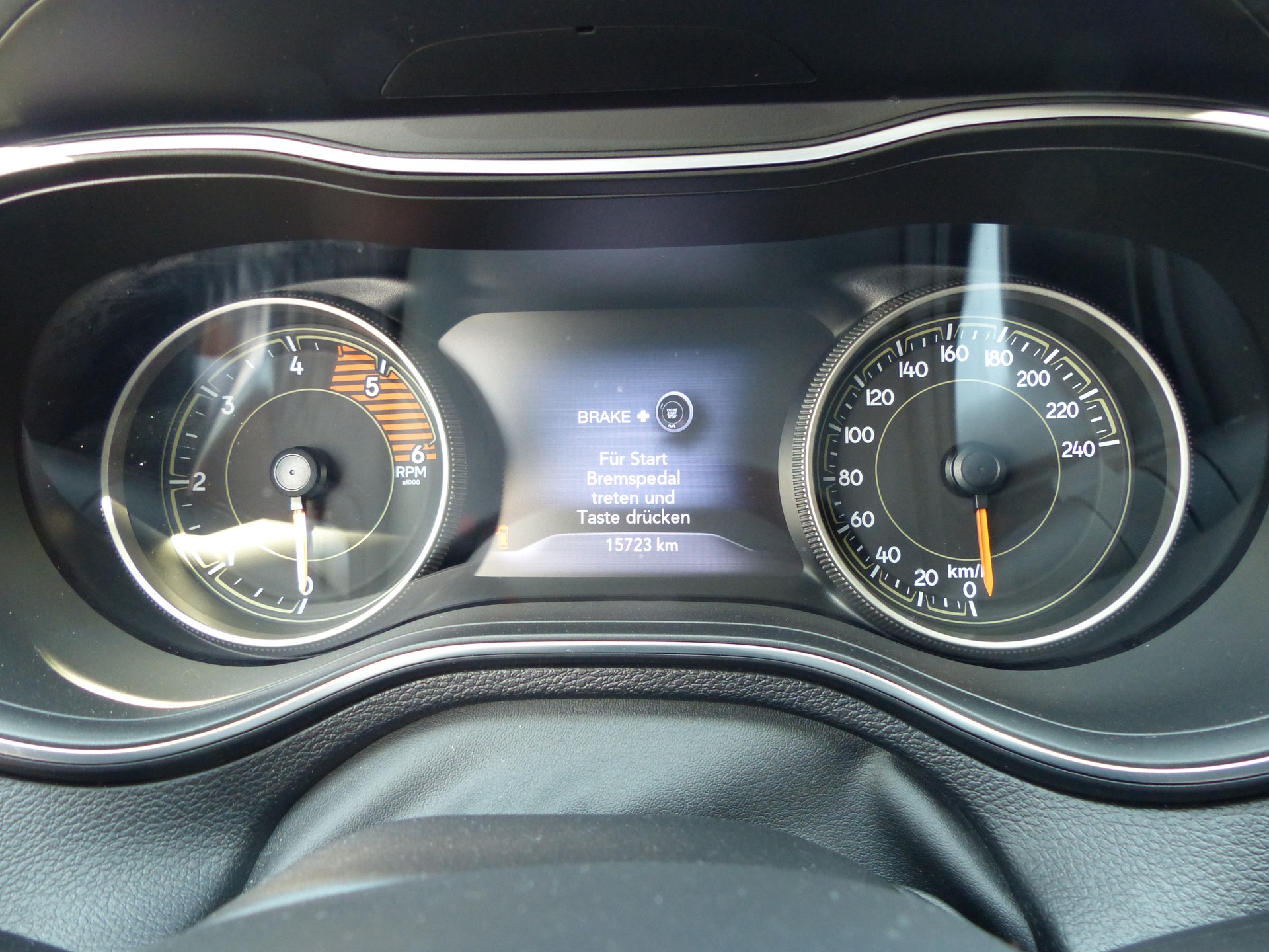 JEEP Cherokee 2.2MJ Overland AWD Drive I 9ATX-image-16