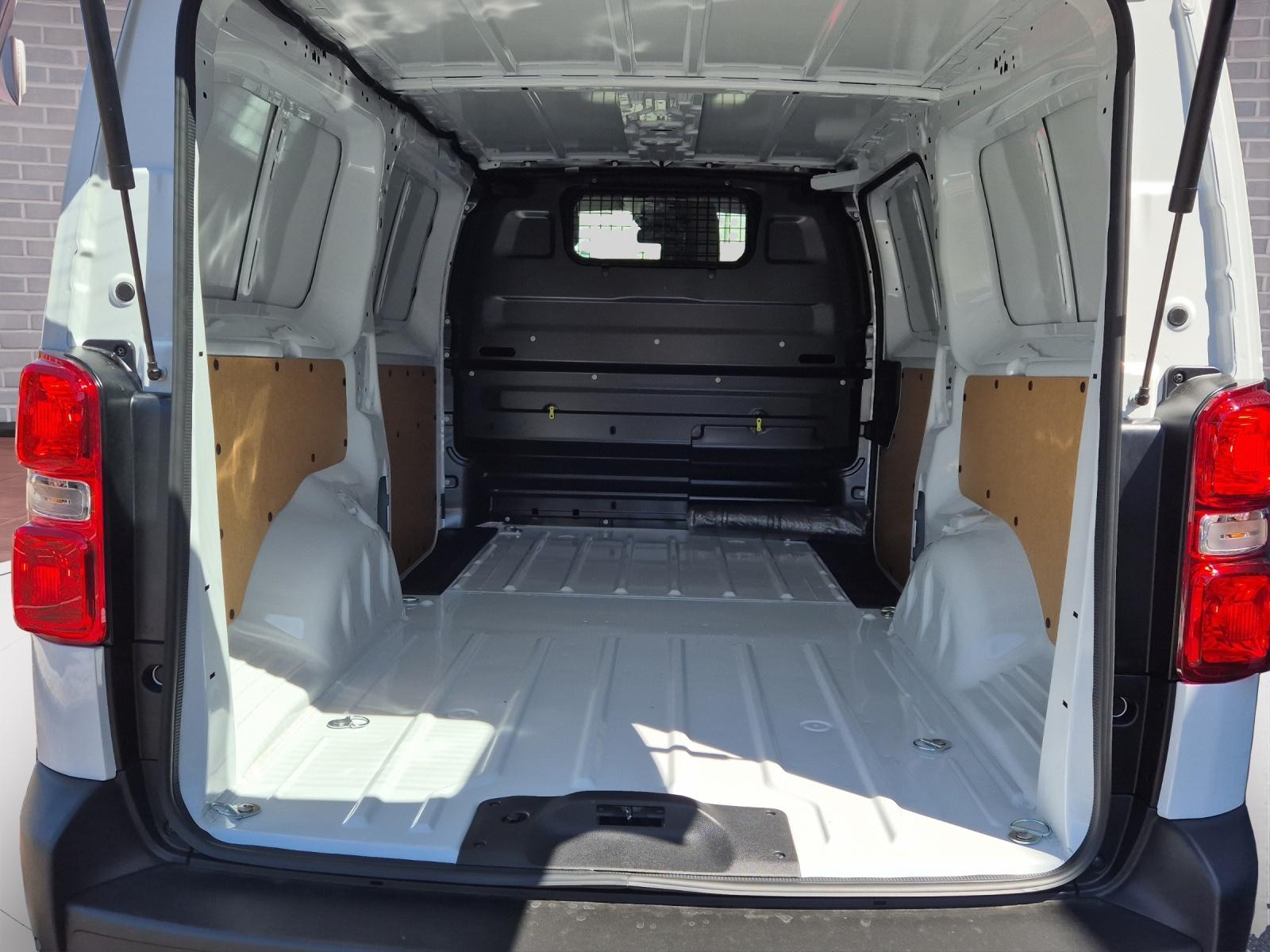 TOYOTA PROACE Van L2 2.2 D Active-image-9