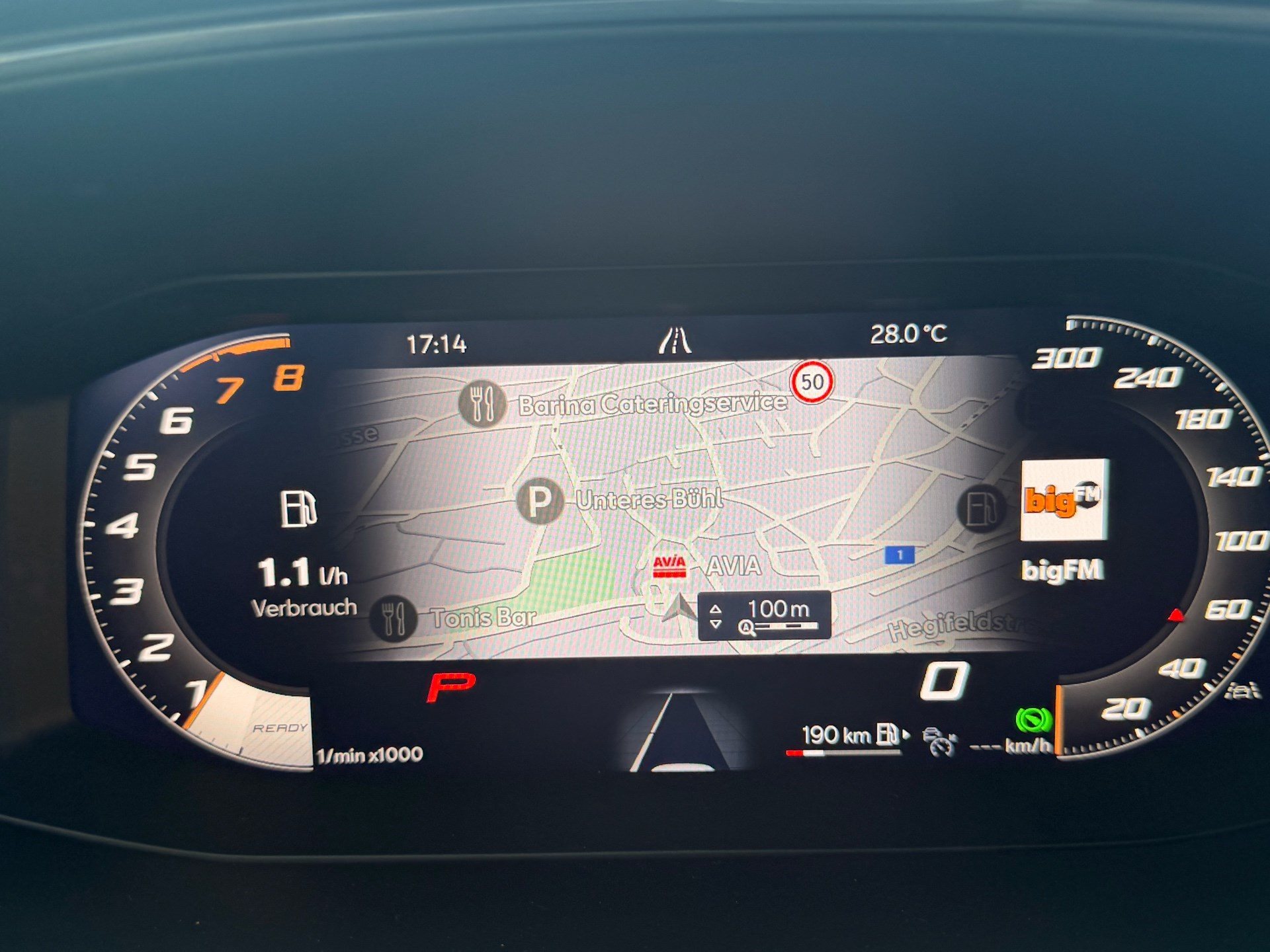 CUPRA Formentor VZ 2.0 TSI 333 PS 4Drive *** PANORAMADACH & SONDERLACK ENCELADUS GRAU MATT ***-image-10