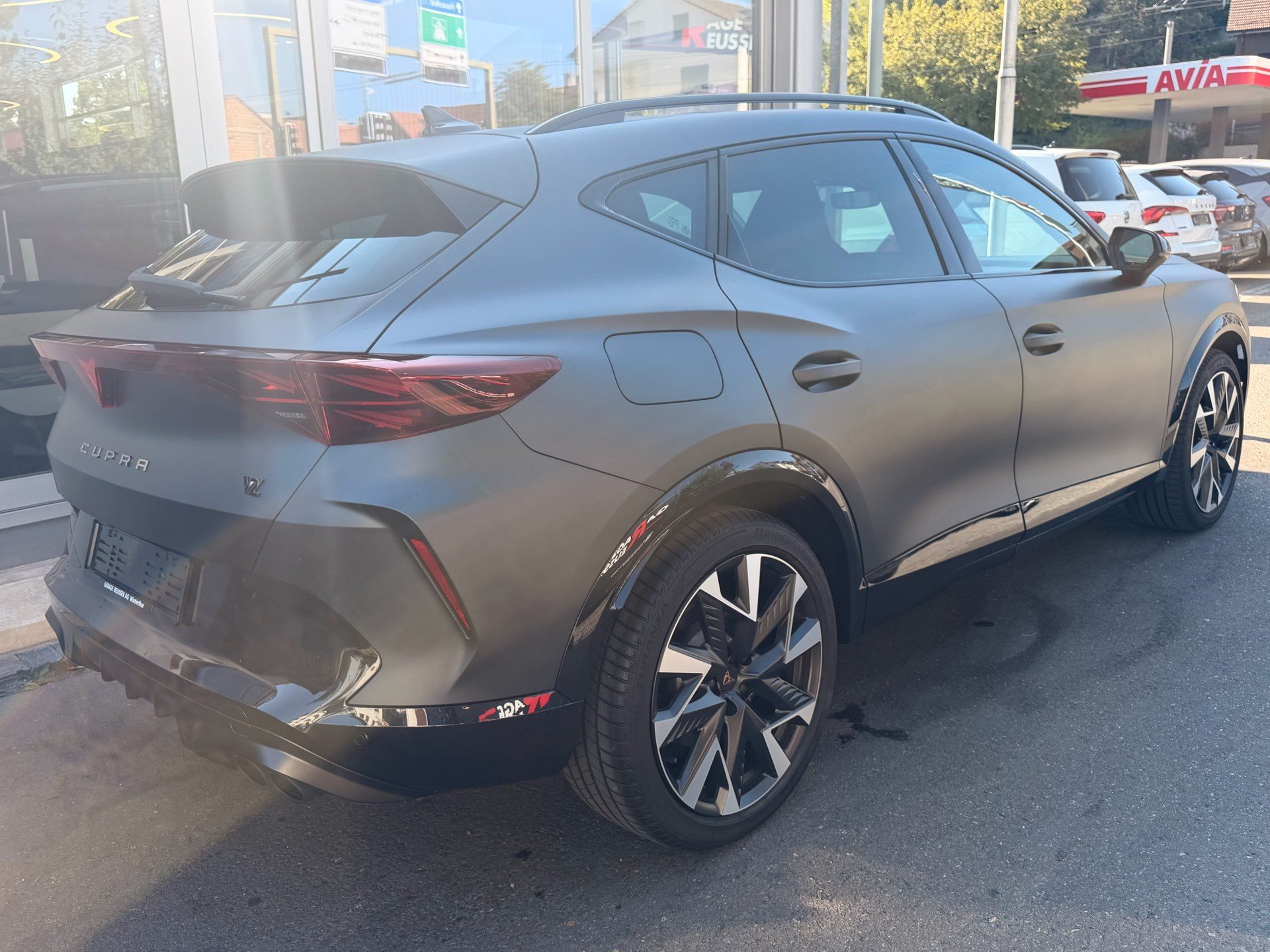 CUPRA Formentor VZ 2.0 TSI 333 PS 4Drive *** PANORAMADACH & SONDERLACK ENCELADUS GRAU MATT ***-showroom-element-3
